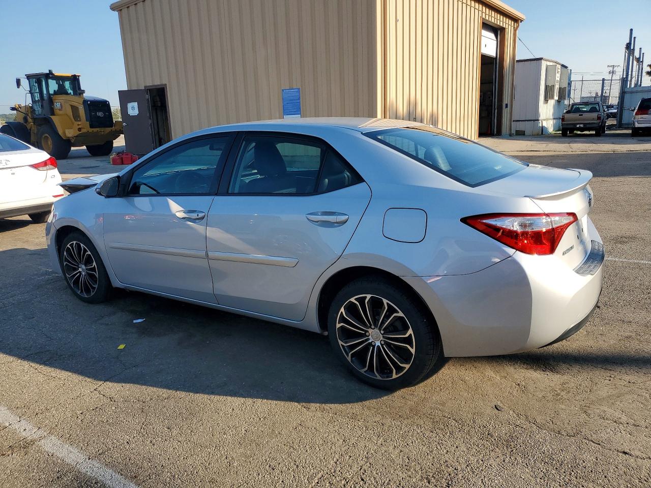 2014 Toyota Corolla S Plus Silver vin: 2T1BURHE9EC169013