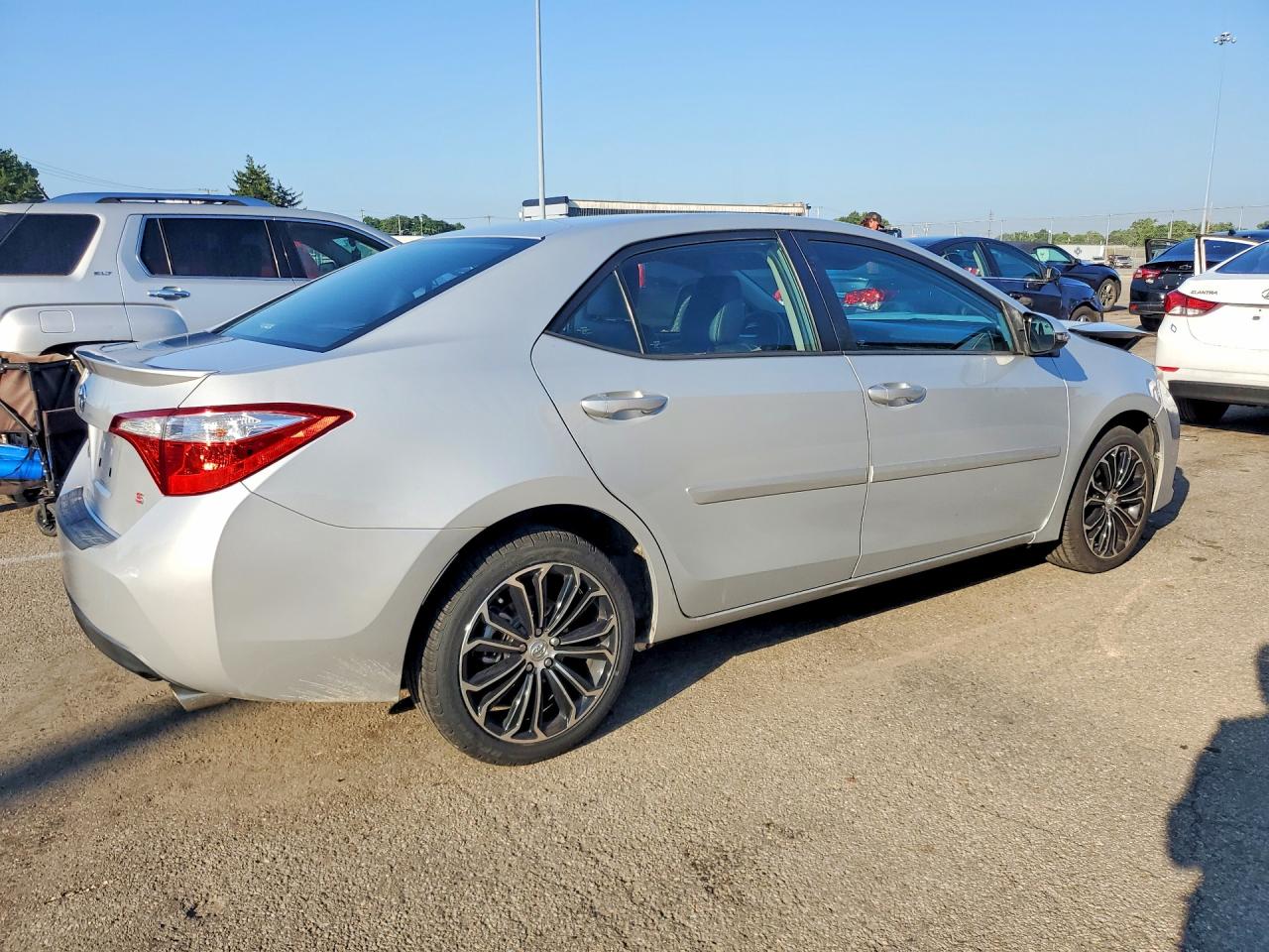 2014 Toyota Corolla S Plus Silver vin: 2T1BURHE9EC169013
