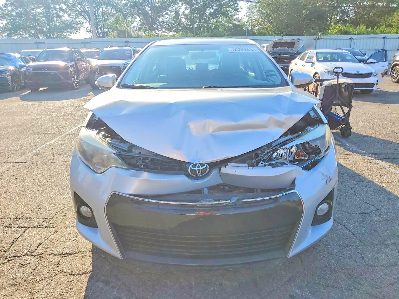 2014 Toyota Corolla S Plus Silver vin: 2T1BURHE9EC169013