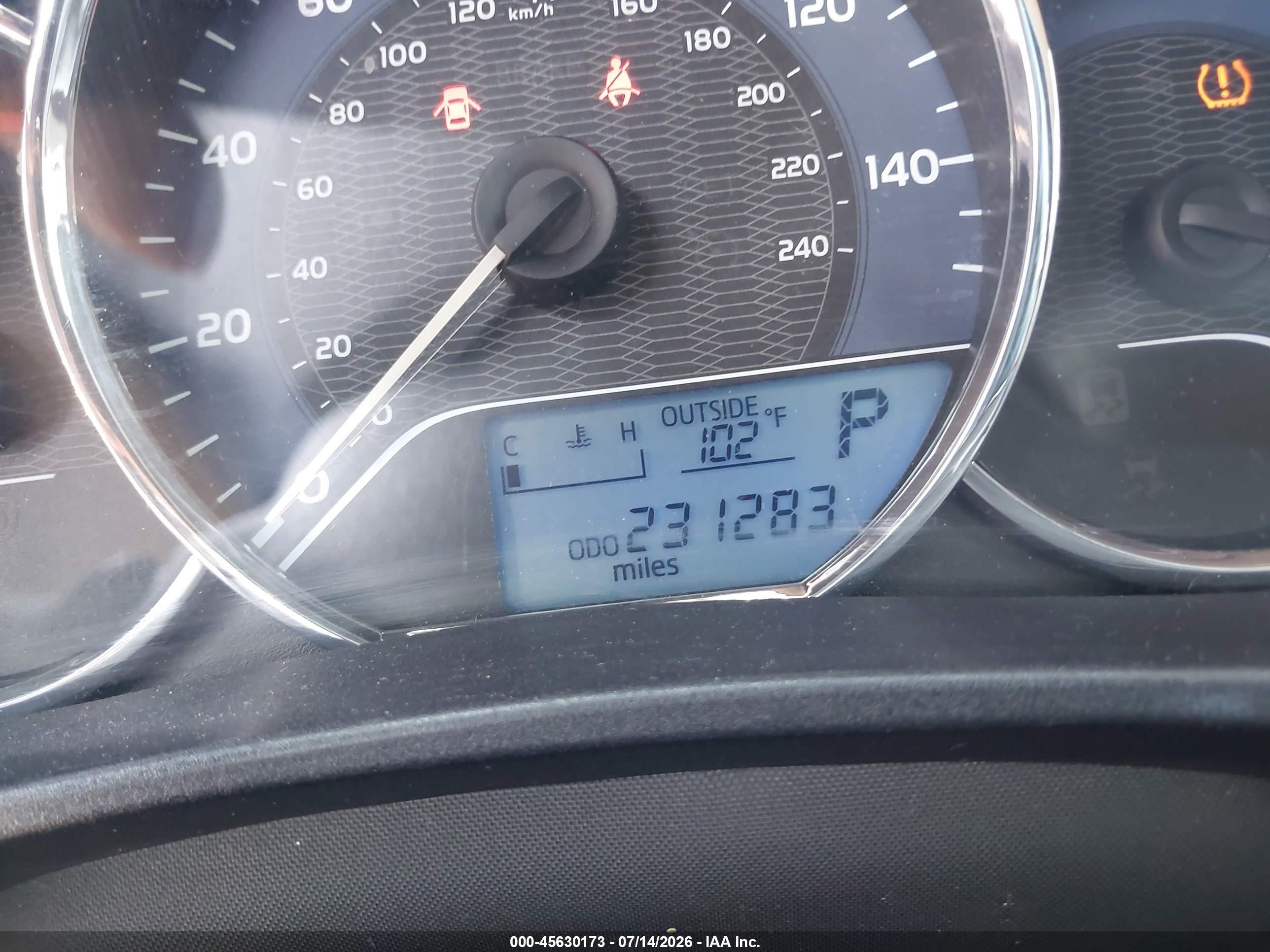 2014 Toyota Corolla Le Silver vin: 2T1BURHE9EC188807