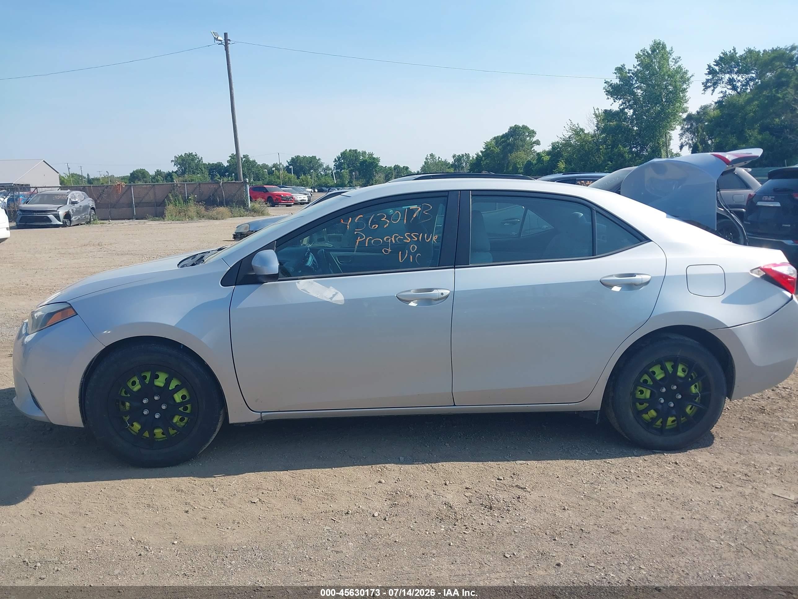 2014 Toyota Corolla Le Silver vin: 2T1BURHE9EC188807