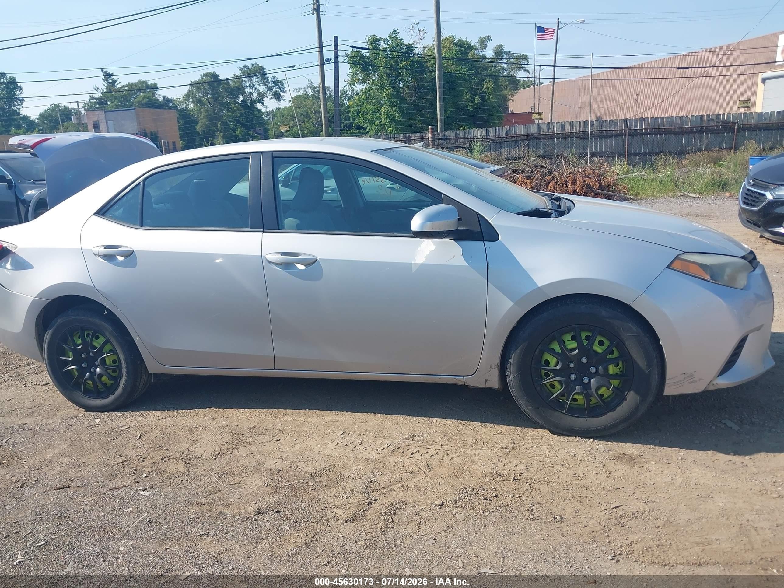 2014 Toyota Corolla Le Silver vin: 2T1BURHE9EC188807