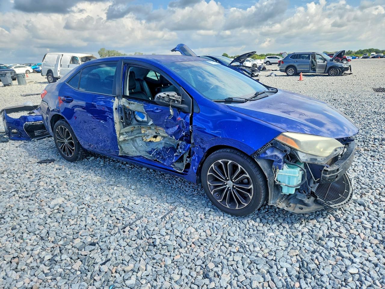 2014 Toyota Corolla S Plus Blue vin: 2T1BURHE9EC207596