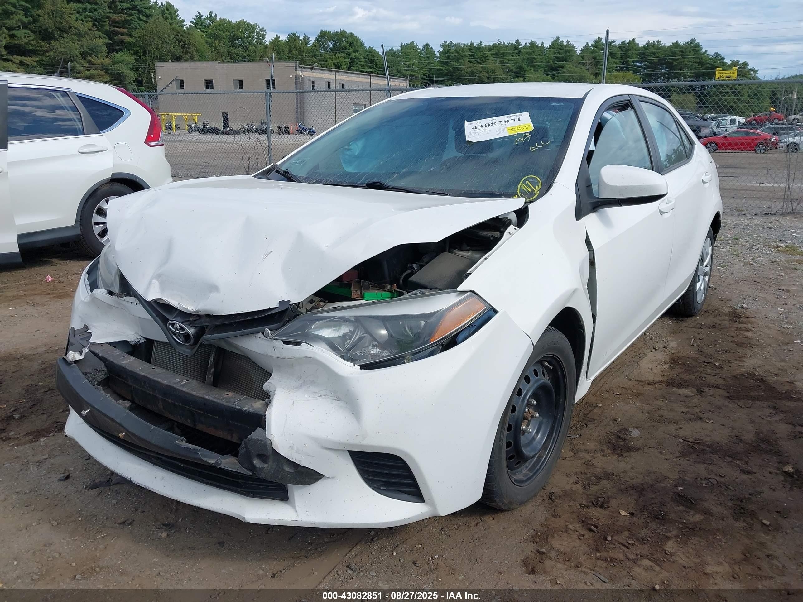 2014 Toyota Corolla Le White vin: 2T1BURHE9EC216881