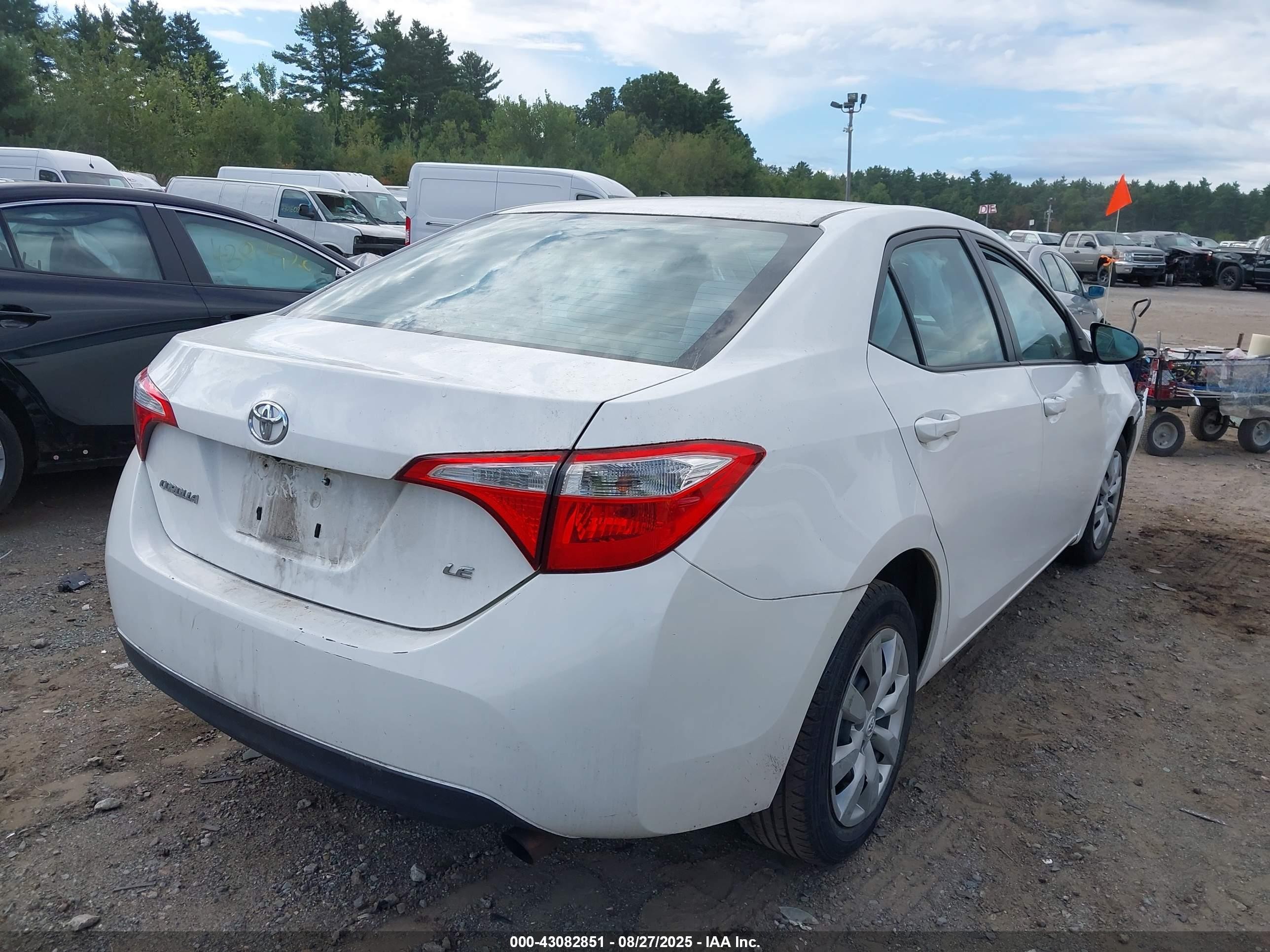 2014 Toyota Corolla Le White vin: 2T1BURHE9EC216881