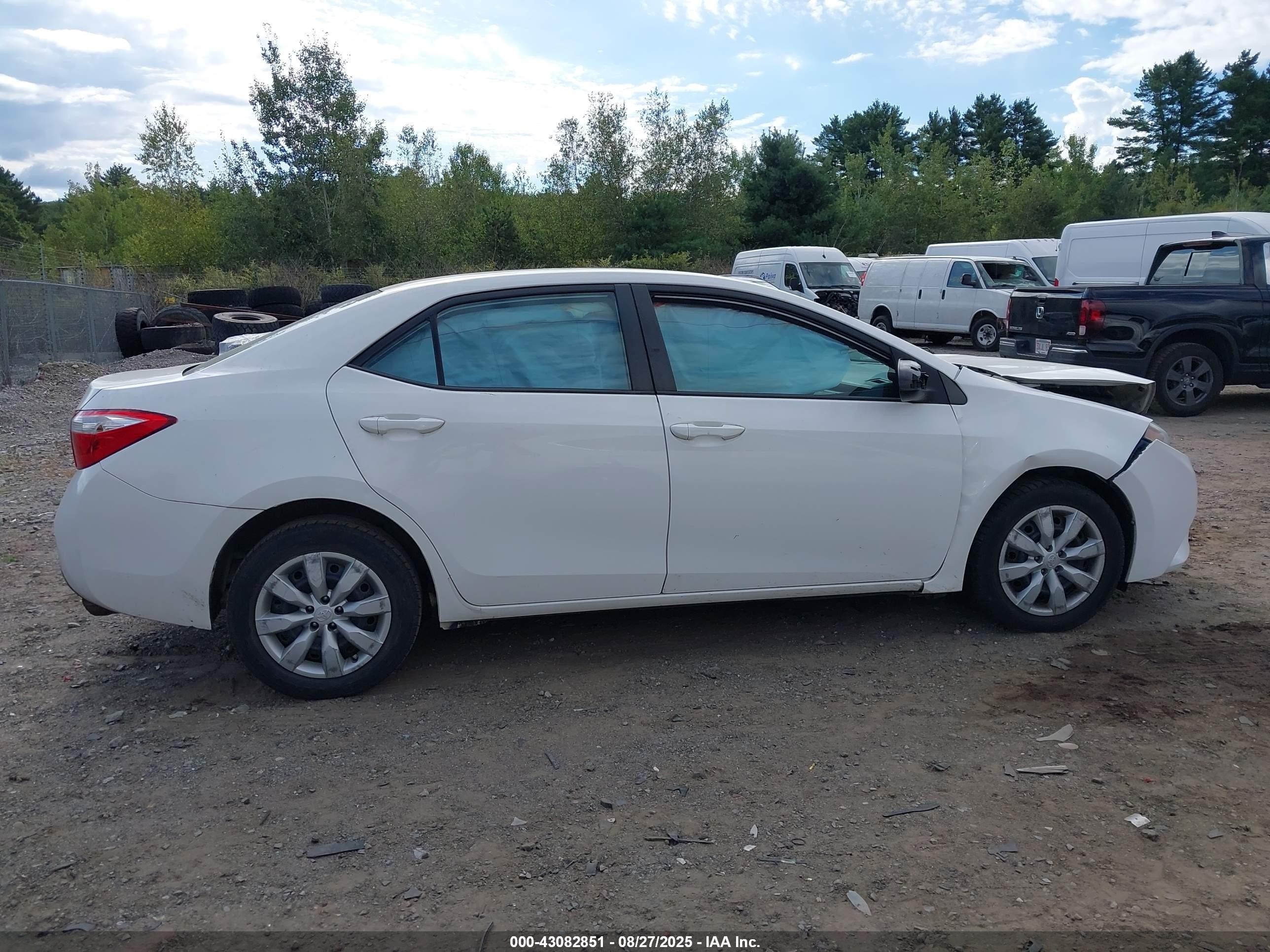 2014 Toyota Corolla Le White vin: 2T1BURHE9EC216881