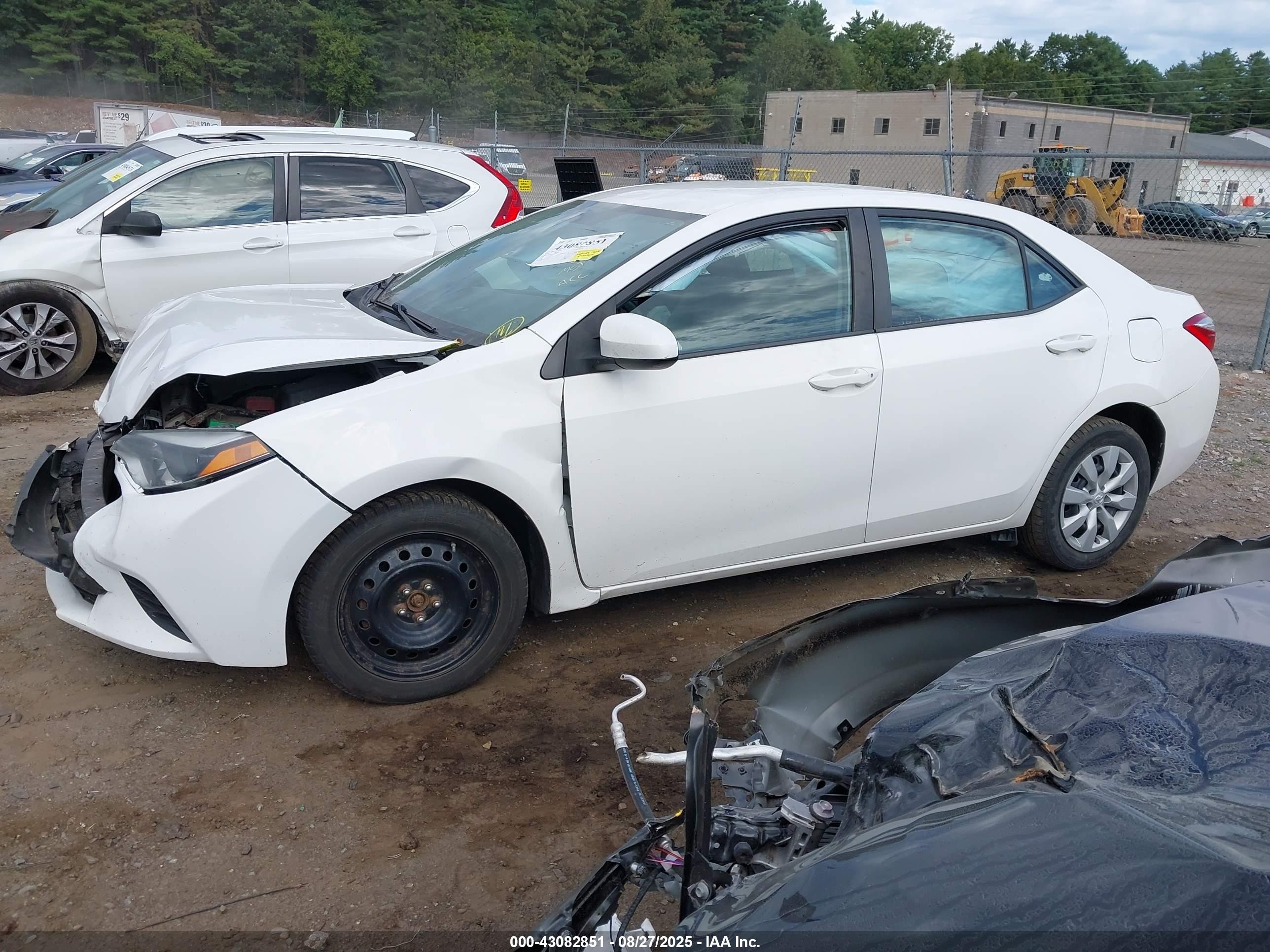 2014 Toyota Corolla Le White vin: 2T1BURHE9EC216881