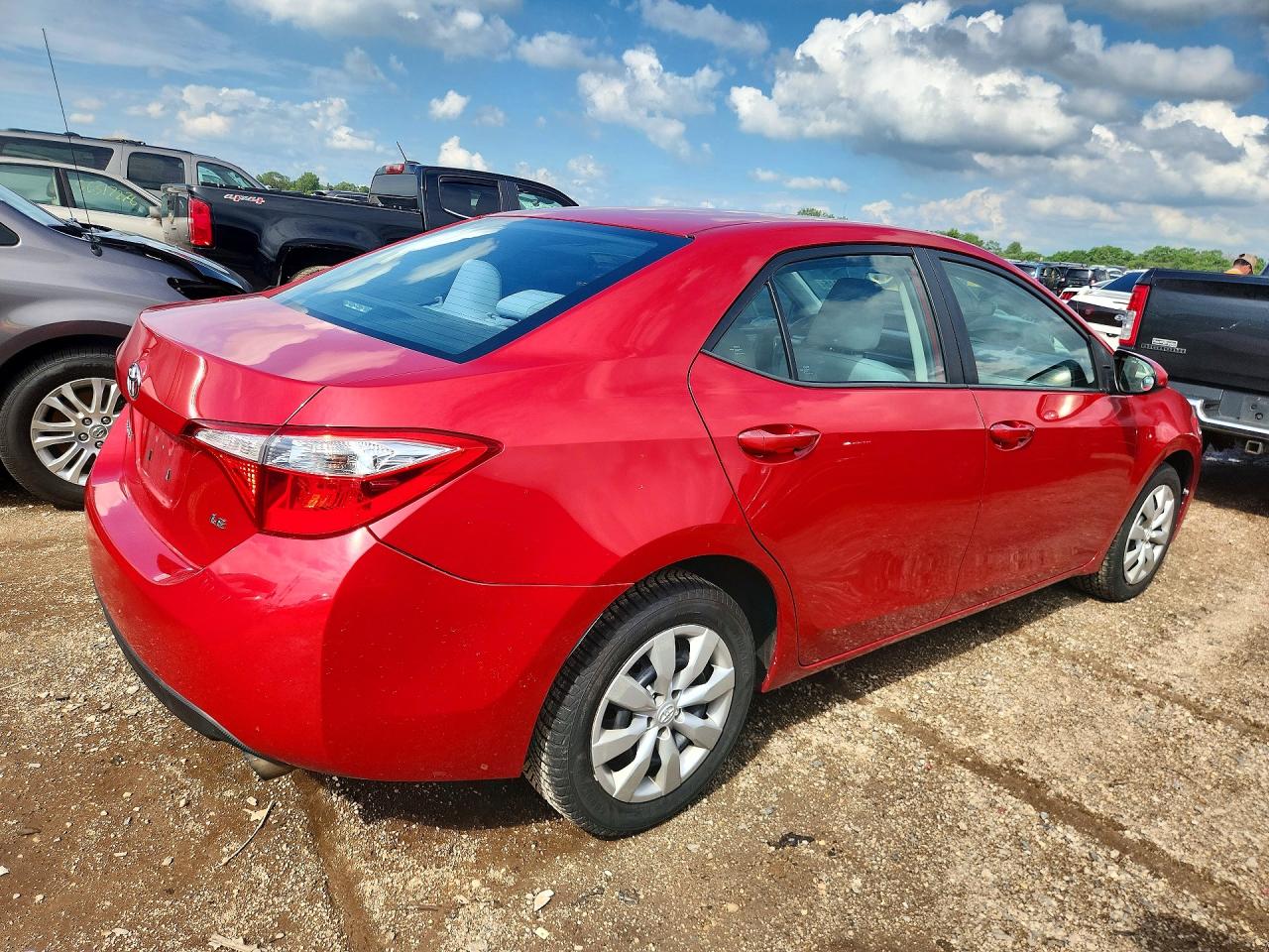 2014 Toyota Corolla Le Red vin: 2T1BURHE9EC220574