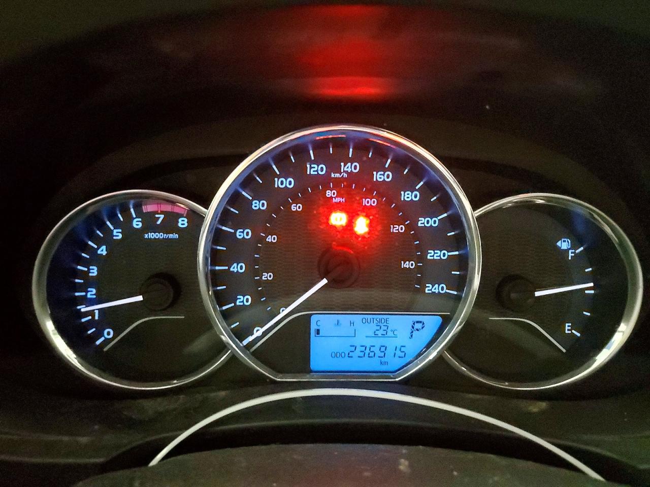 2014 Toyota Corolla Le Silver vin: 2T1BURHE9EC227184