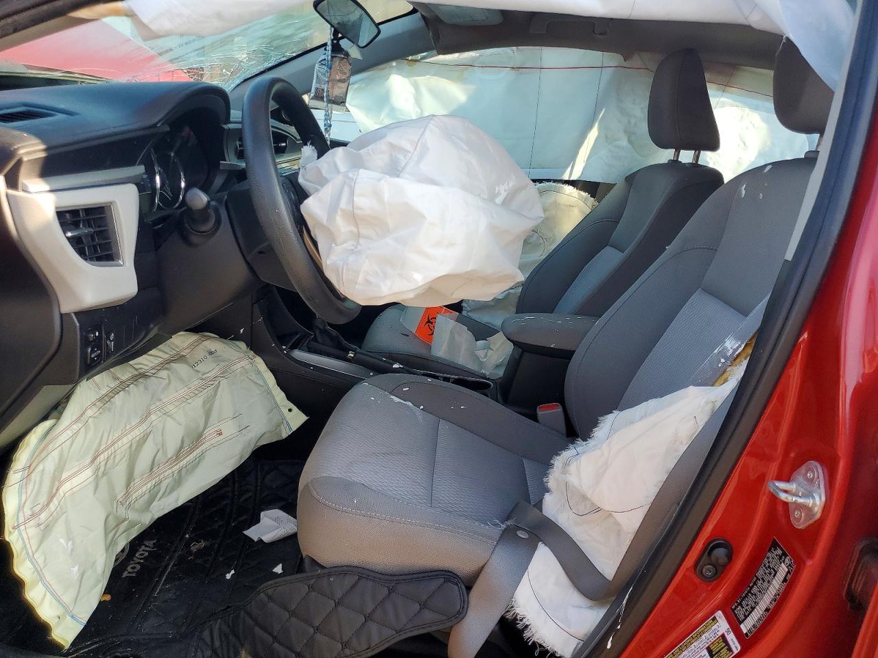 2015 Toyota Corolla Le Красный vin: 2T1BURHE9FC237022
