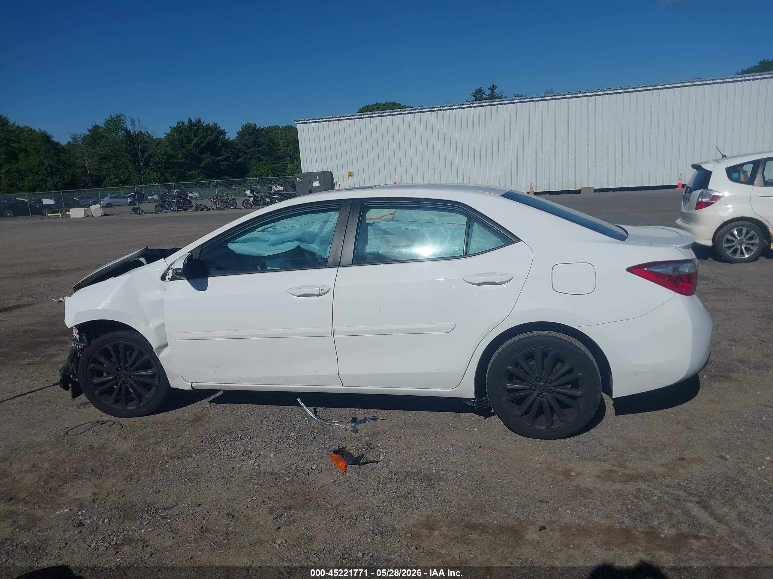 2015 Toyota Corolla S Plus White vin: 2T1BURHE9FC241359
