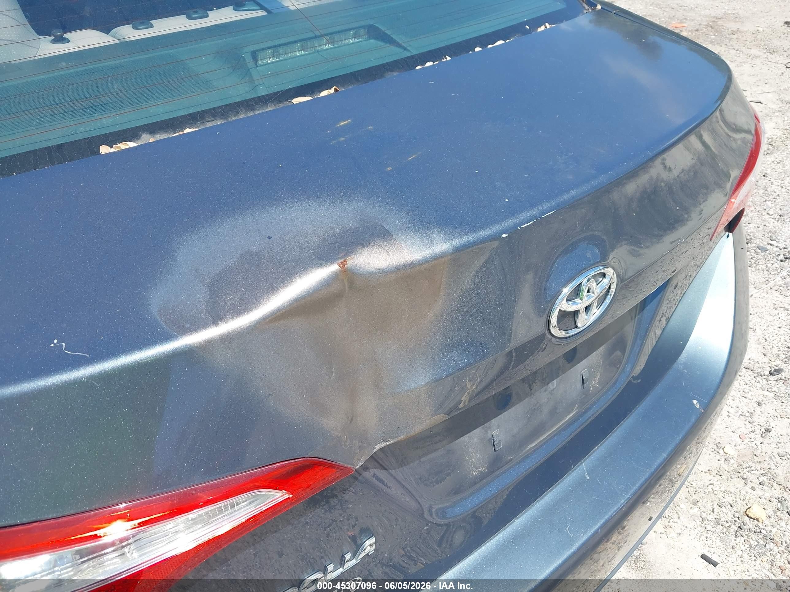 2015 Toyota Corolla L Gray vin: 2T1BURHE9FC248506