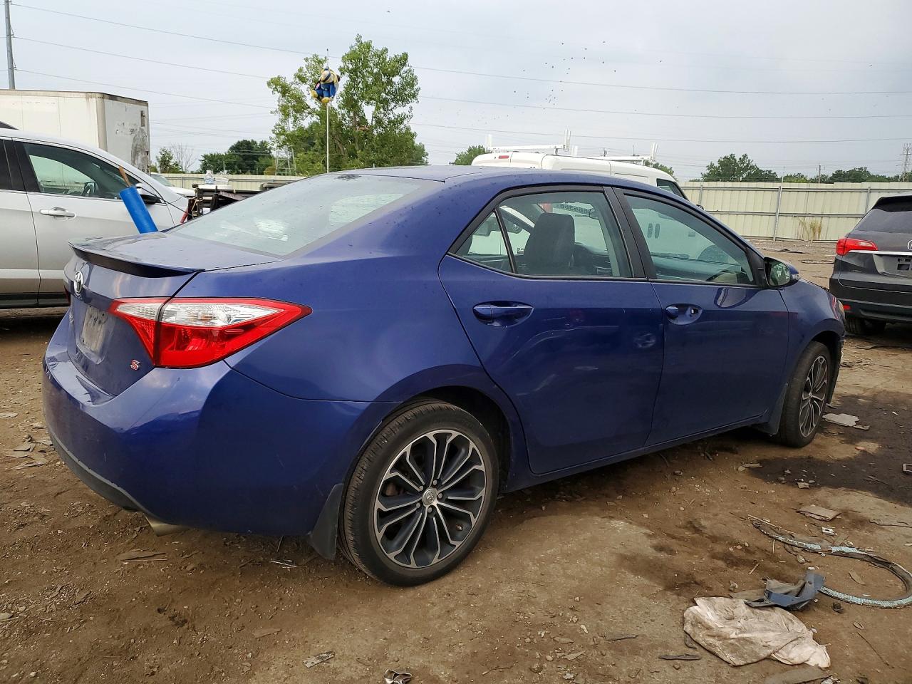 2015 Toyota Corolla S Plus Blue vin: 2T1BURHE9FC255102
