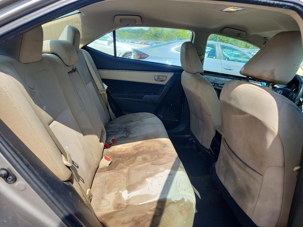 2015 Toyota Corolla Le Beige vin: 2T1BURHE9FC260414
