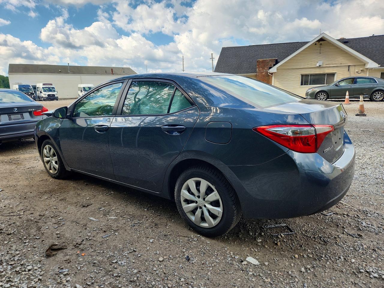 2015 Toyota Corolla Le Gray vin: 2T1BURHE9FC265175