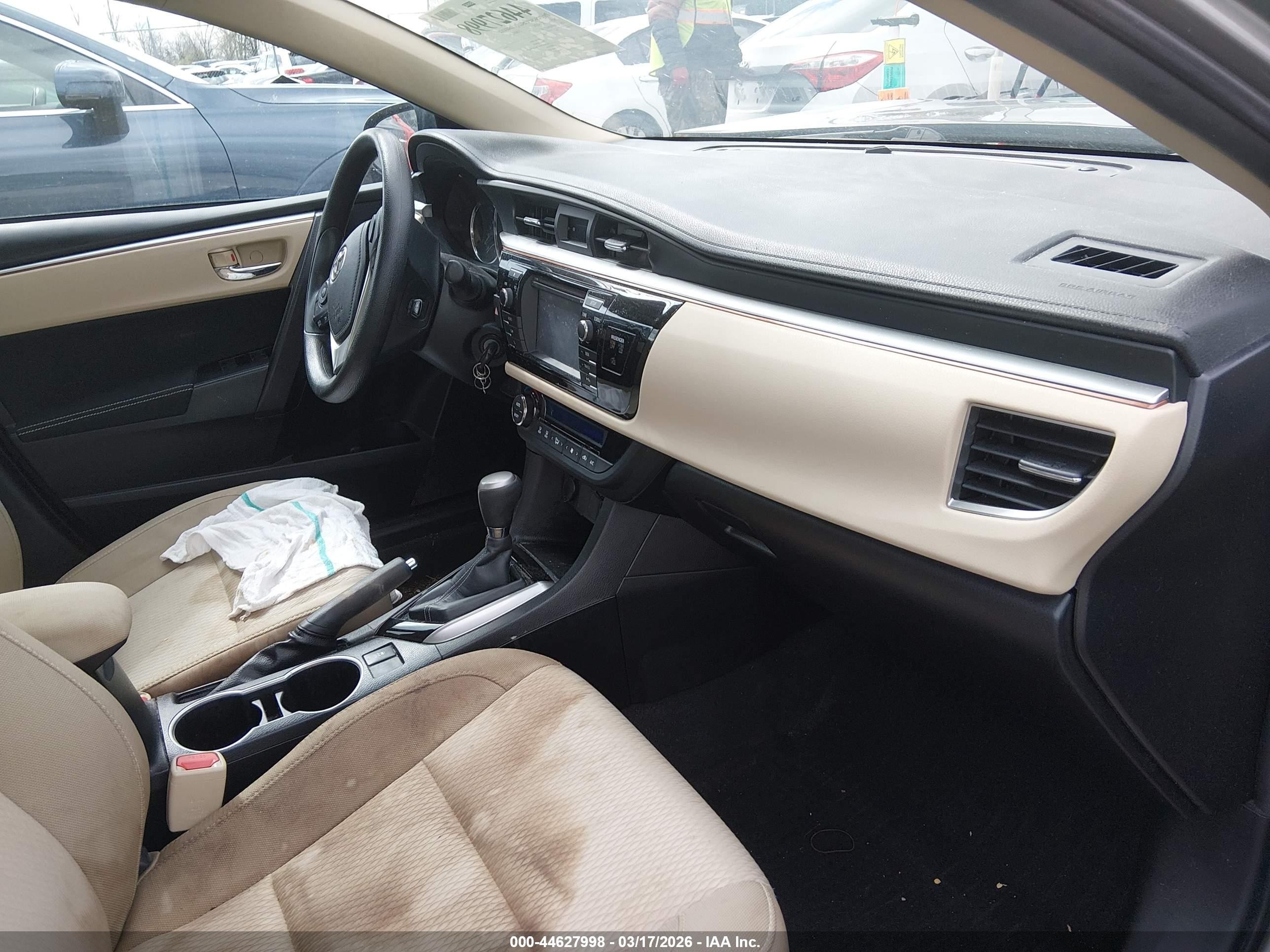 2015 Toyota Corolla Le Серый vin: 2T1BURHE9FC265287