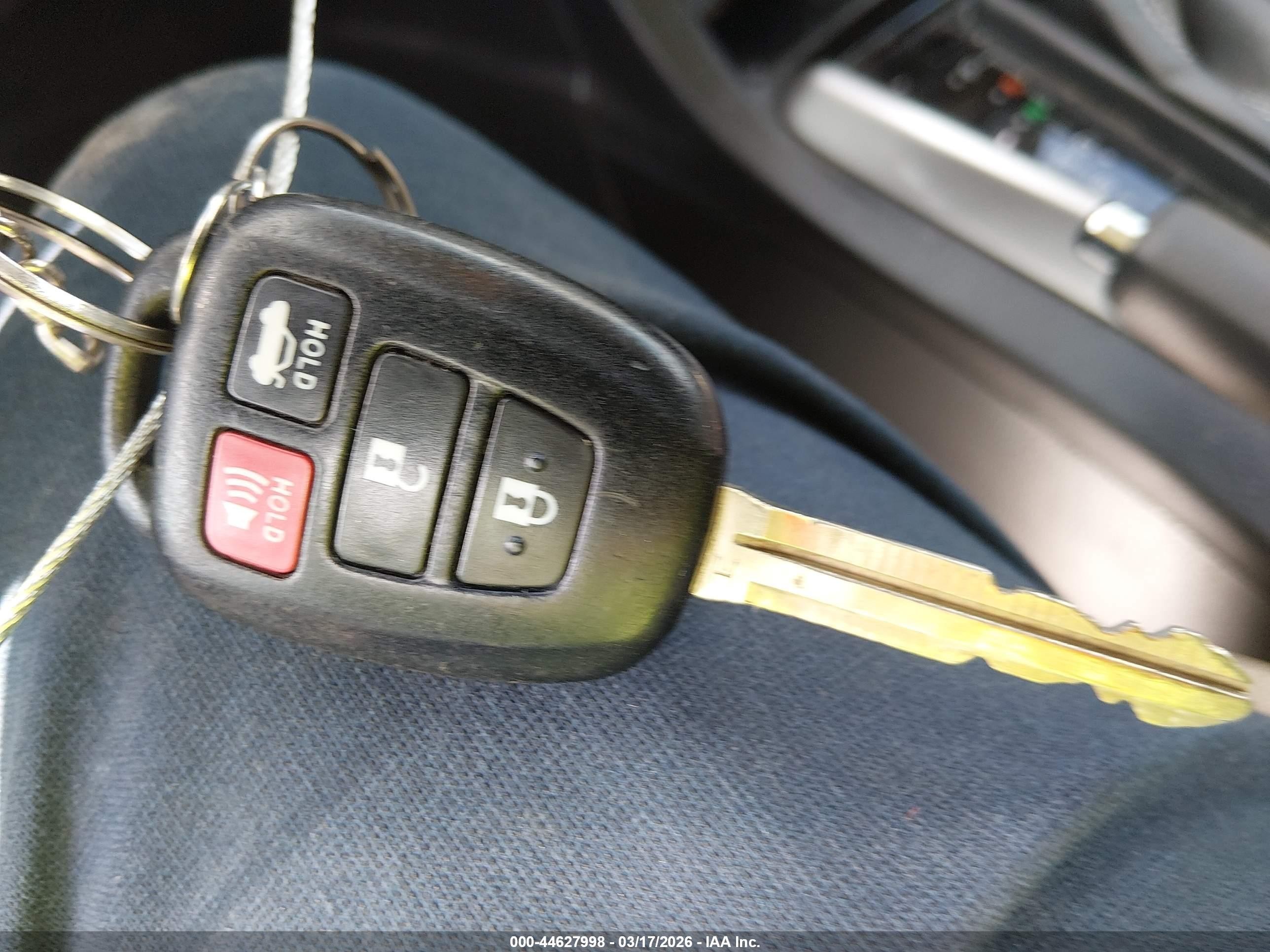 2015 Toyota Corolla Le Серый vin: 2T1BURHE9FC265287