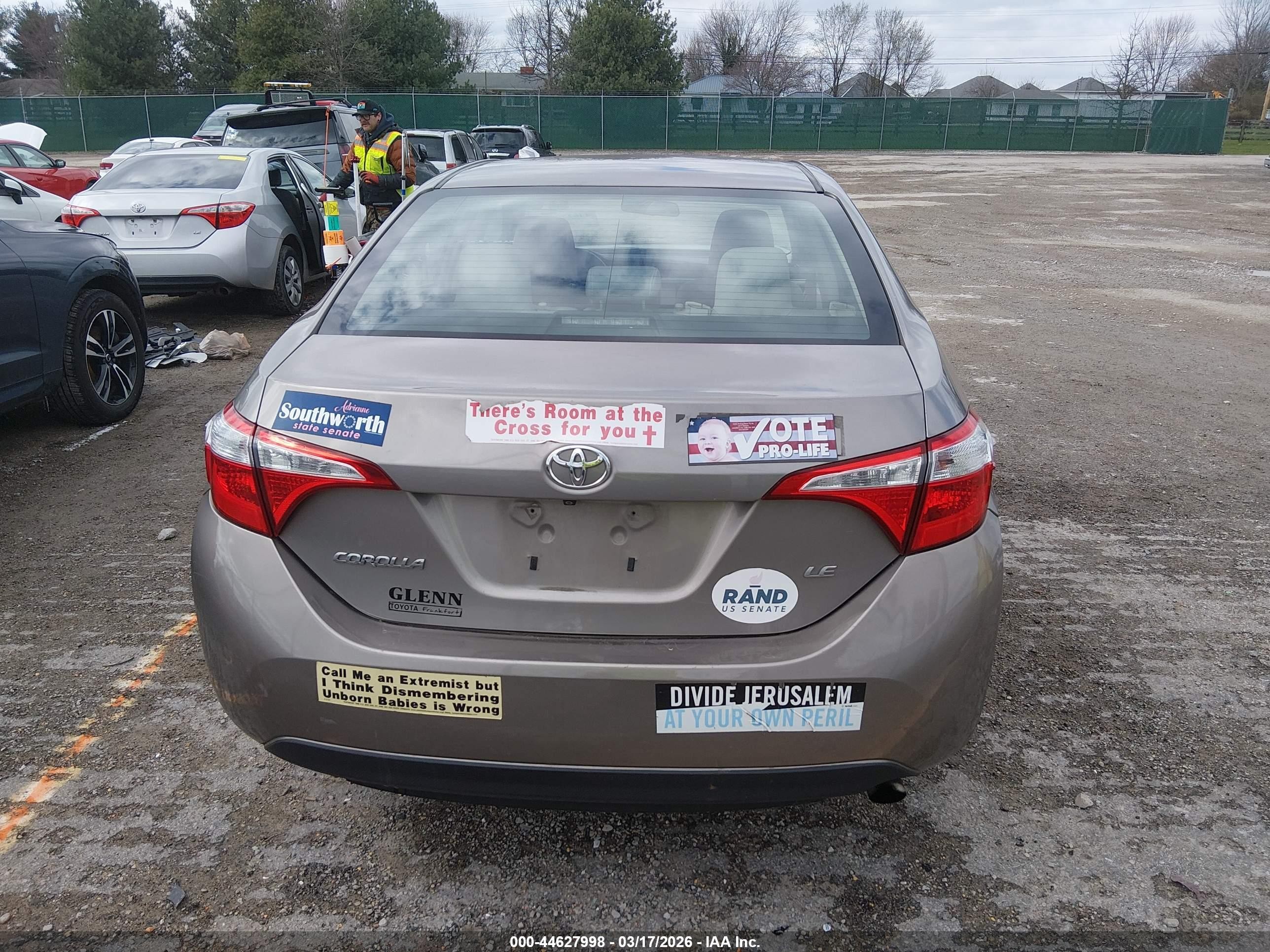 2015 Toyota Corolla Le Серый vin: 2T1BURHE9FC265287