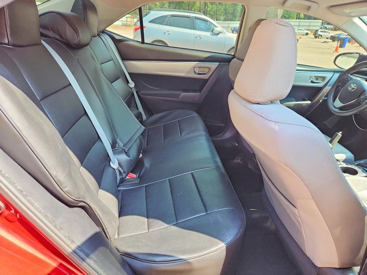 2015 Toyota Corolla Le Red vin: 2T1BURHE9FC277813
