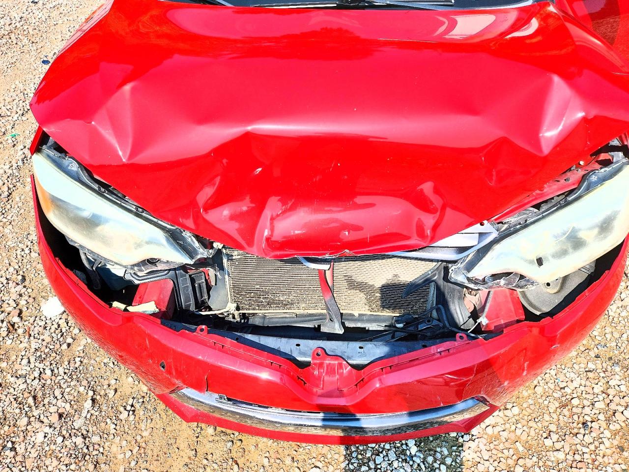 2015 Toyota Corolla Le Red vin: 2T1BURHE9FC277813