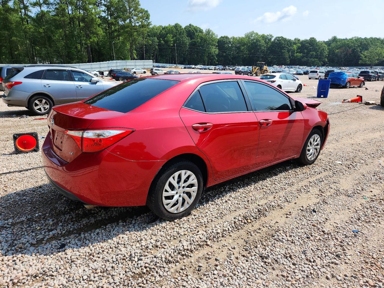 2015 Toyota Corolla Le Red vin: 2T1BURHE9FC277813