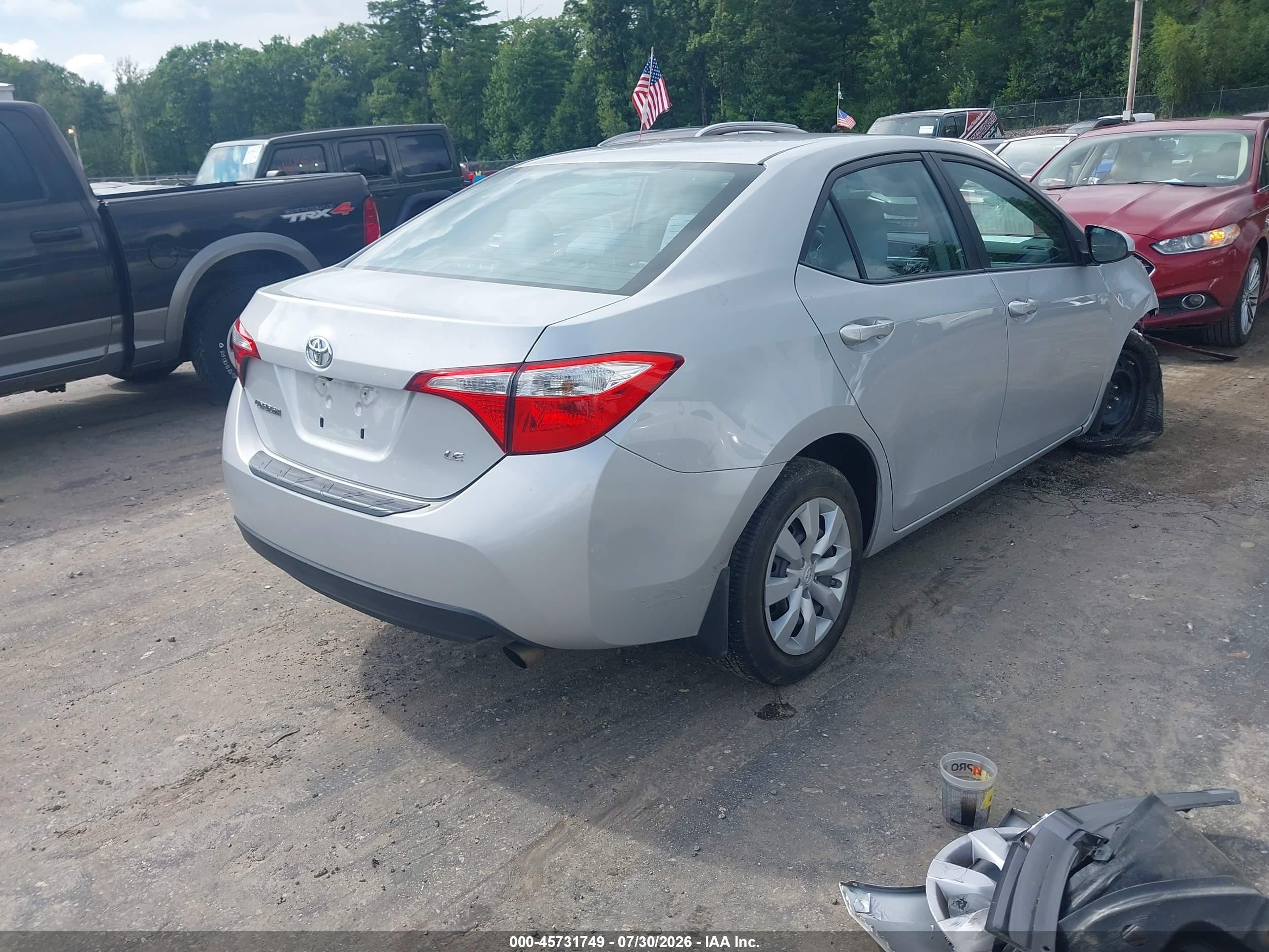 2015 Toyota Corolla Le Серебряный vin: 2T1BURHE9FC293624