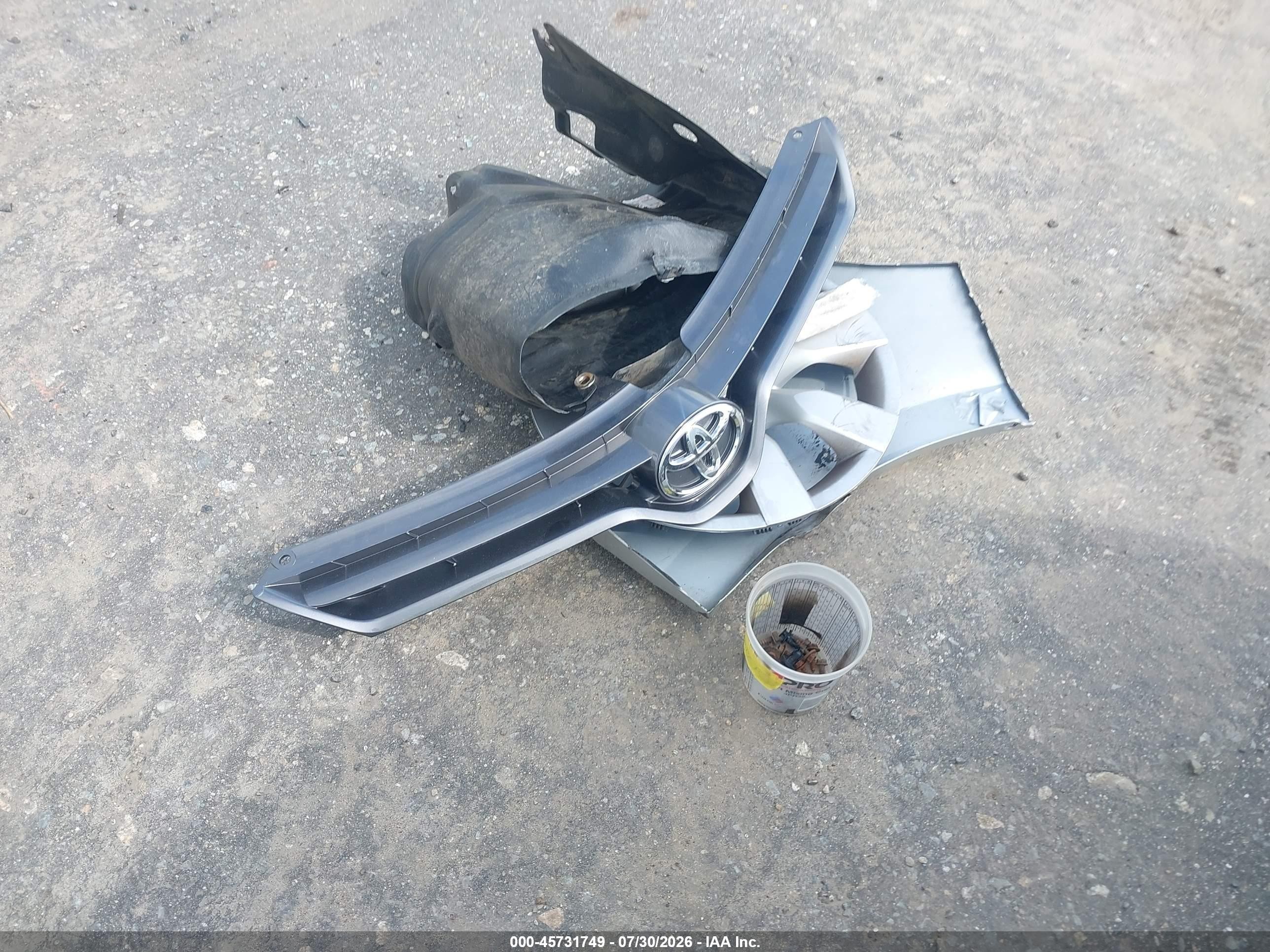 2015 Toyota Corolla Le Серебряный vin: 2T1BURHE9FC293624