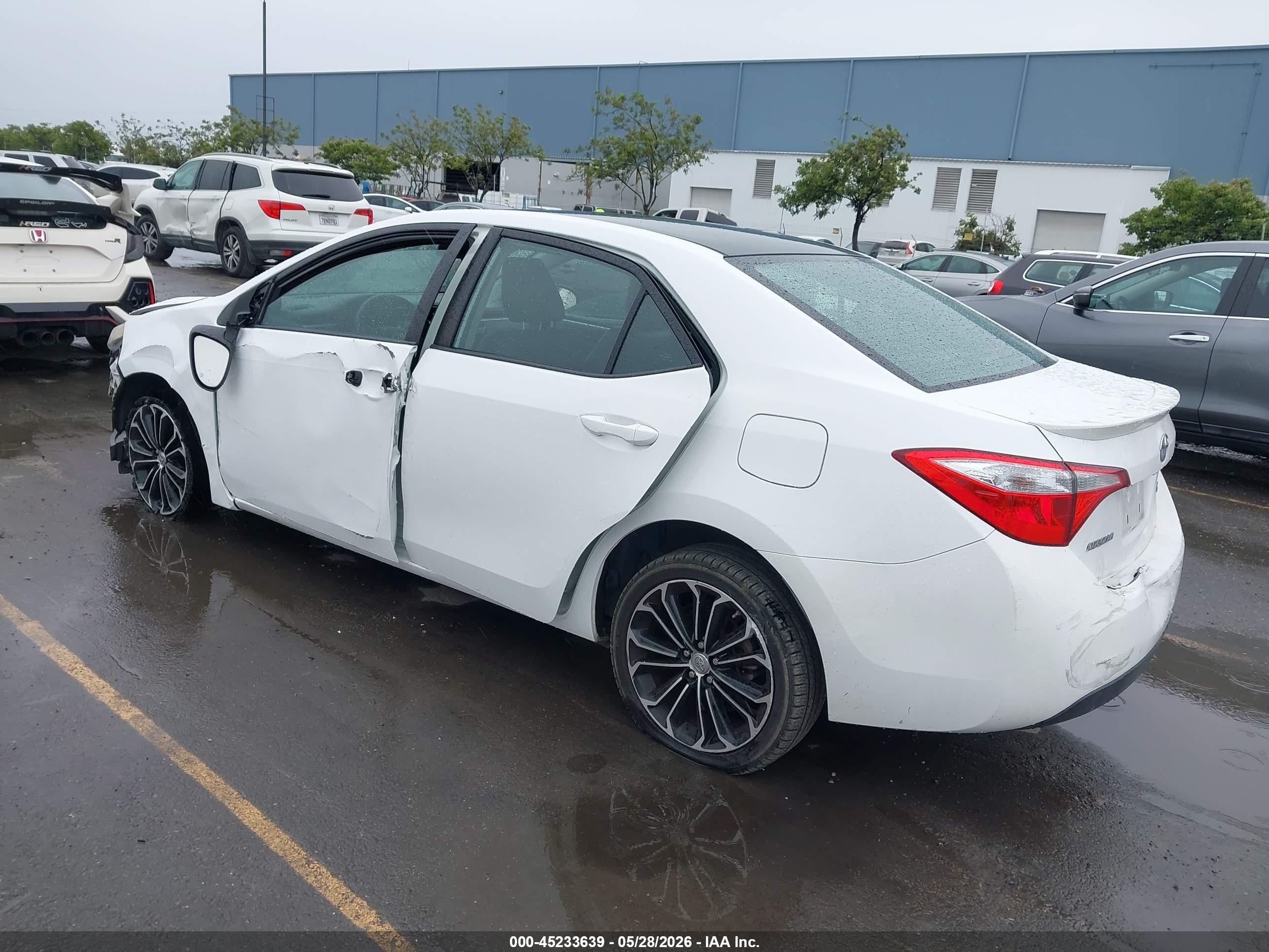 2015 Toyota Corolla S Plus Белый vin: 2T1BURHE9FC329439