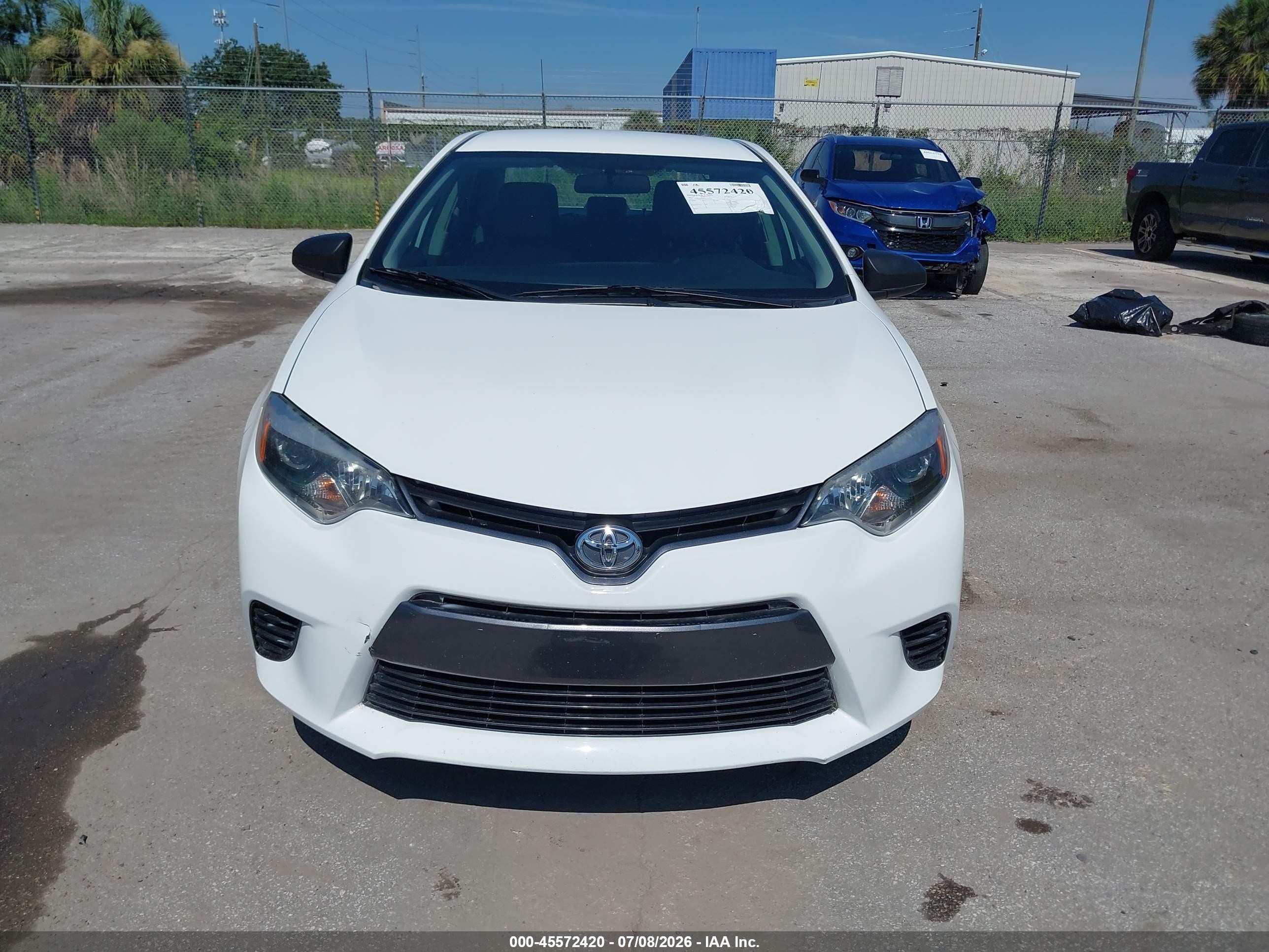 2015 Toyota Corolla Le Белый vin: 2T1BURHE9FC331532