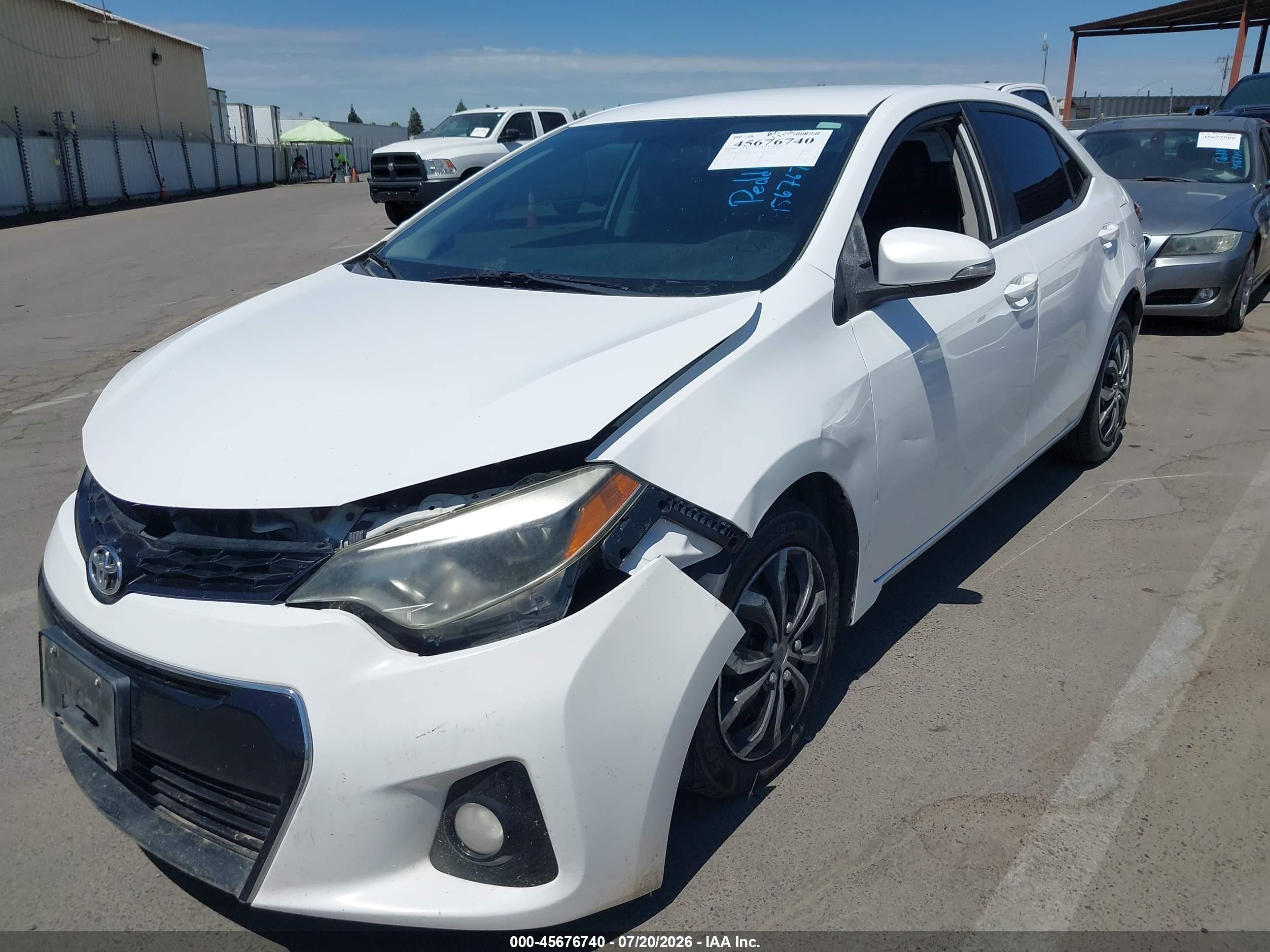 2015 Toyota Corolla S Белый vin: 2T1BURHE9FC333569