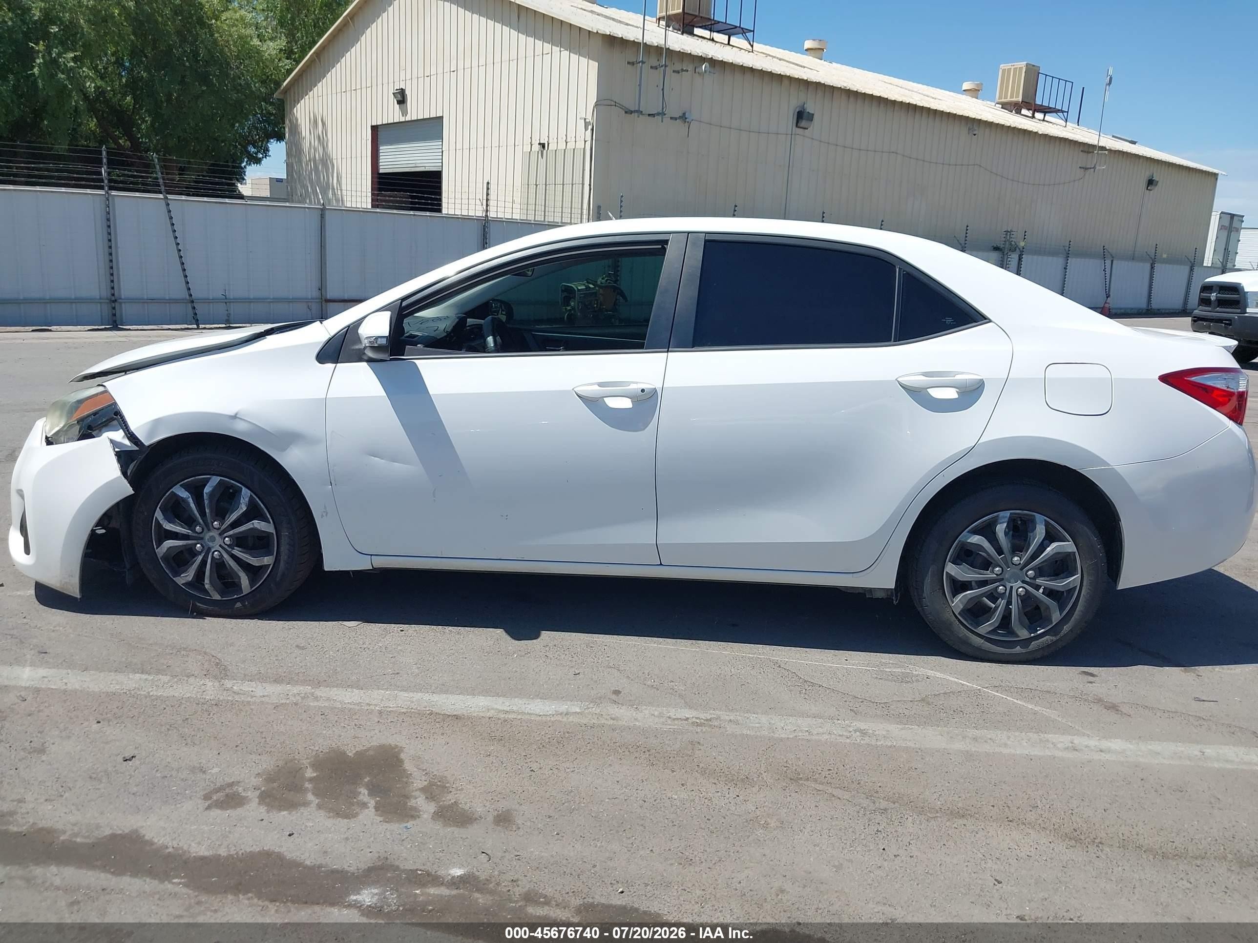 2015 Toyota Corolla S Белый vin: 2T1BURHE9FC333569