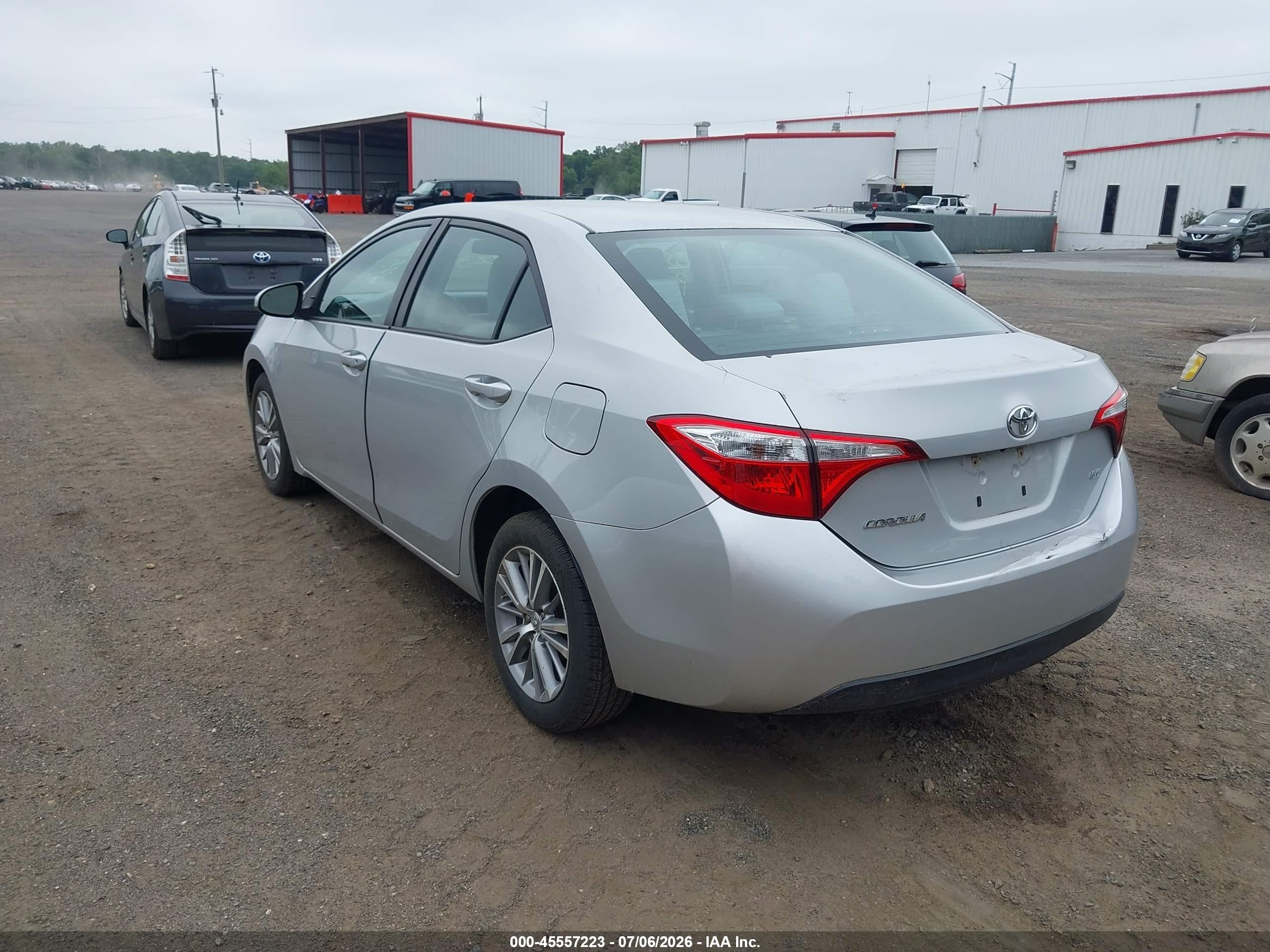 2015 Toyota Corolla Le Plus Silver vin: 2T1BURHE9FC338271