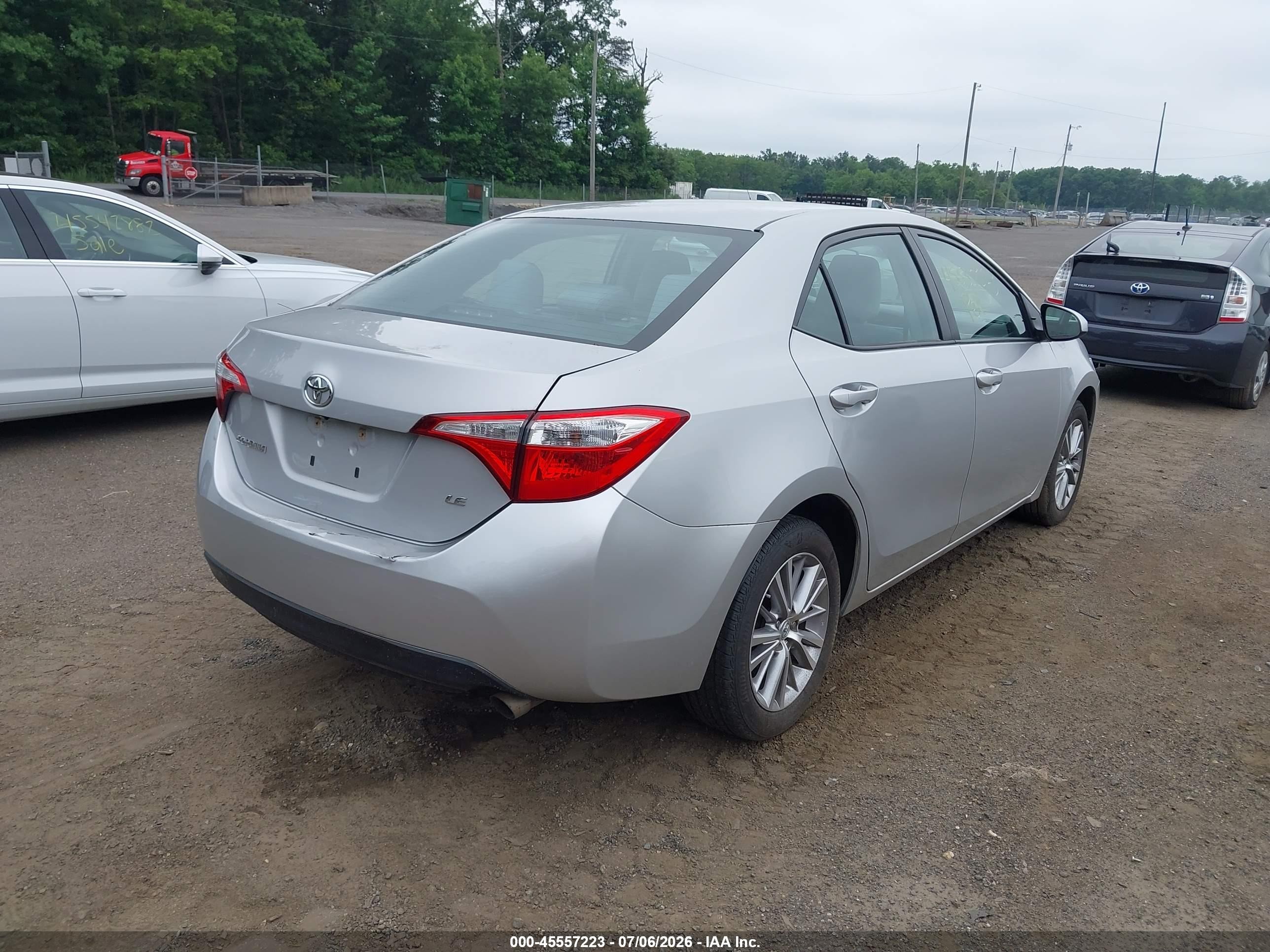 2015 Toyota Corolla Le Plus Silver vin: 2T1BURHE9FC338271