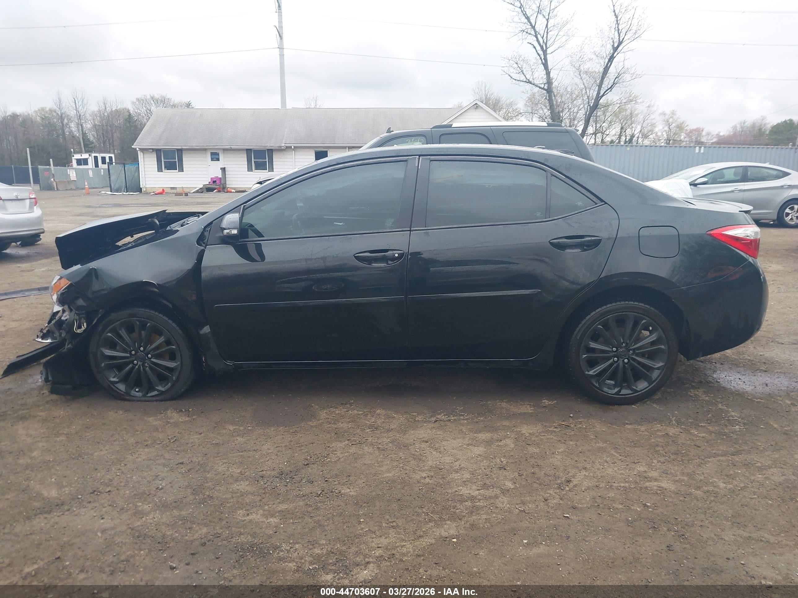 2015 Toyota Corolla S Plus Черный vin: 2T1BURHE9FC364112