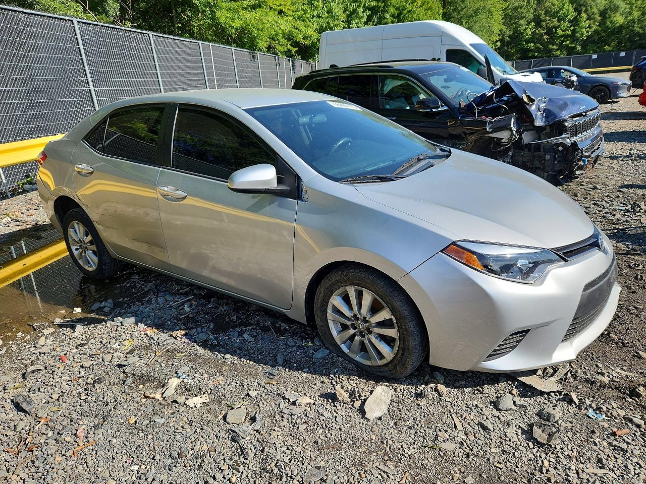 2015 Toyota Corolla Le Серебряный vin: 2T1BURHE9FC373103