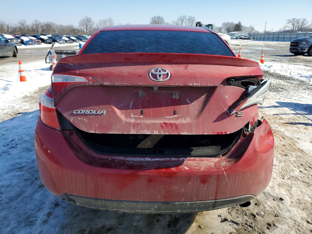 2015 Toyota Corolla L Red vin: 2T1BURHE9FC394114