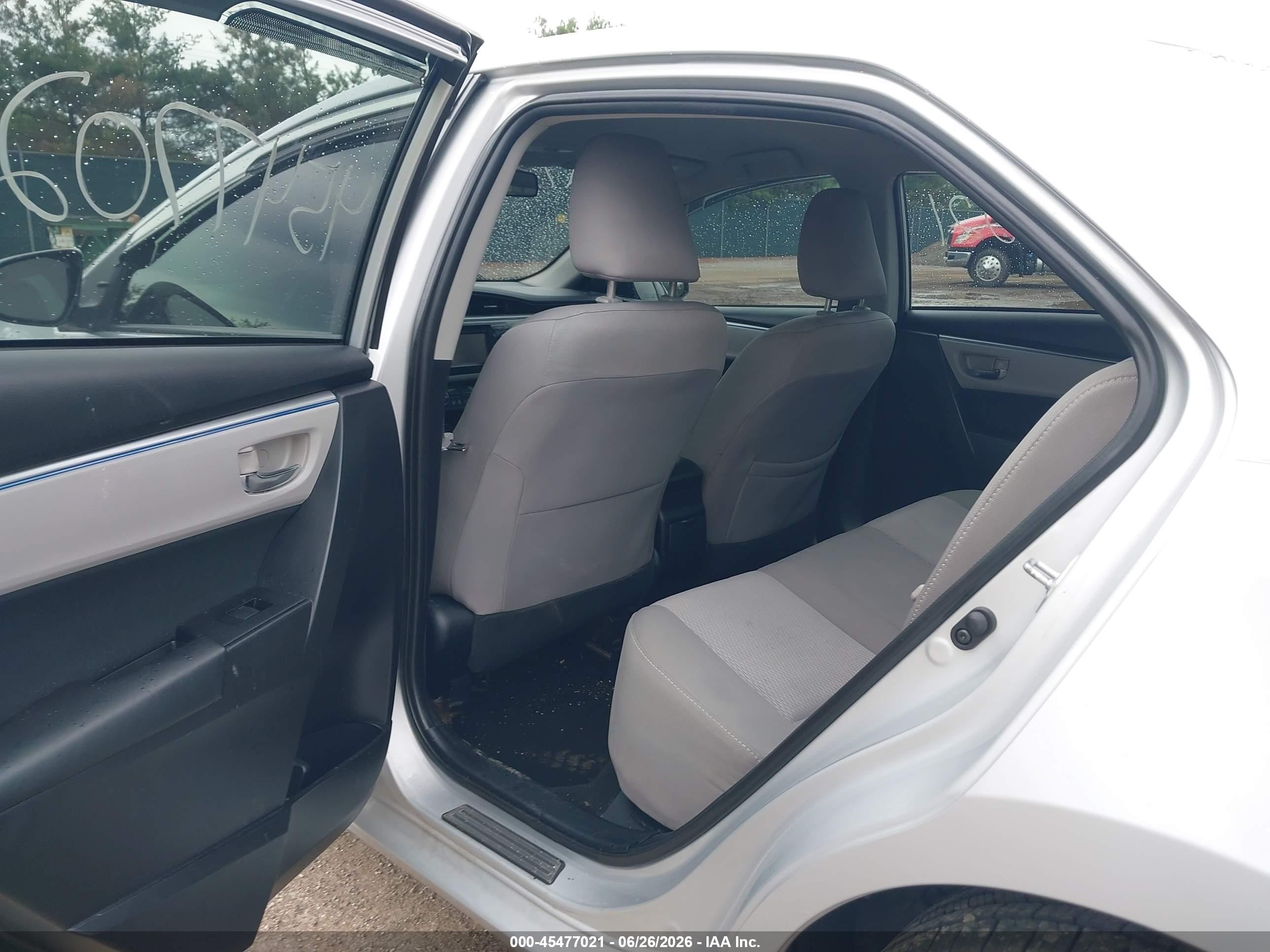 2015 Toyota Corolla Le Silver vin: 2T1BURHE9FC404706