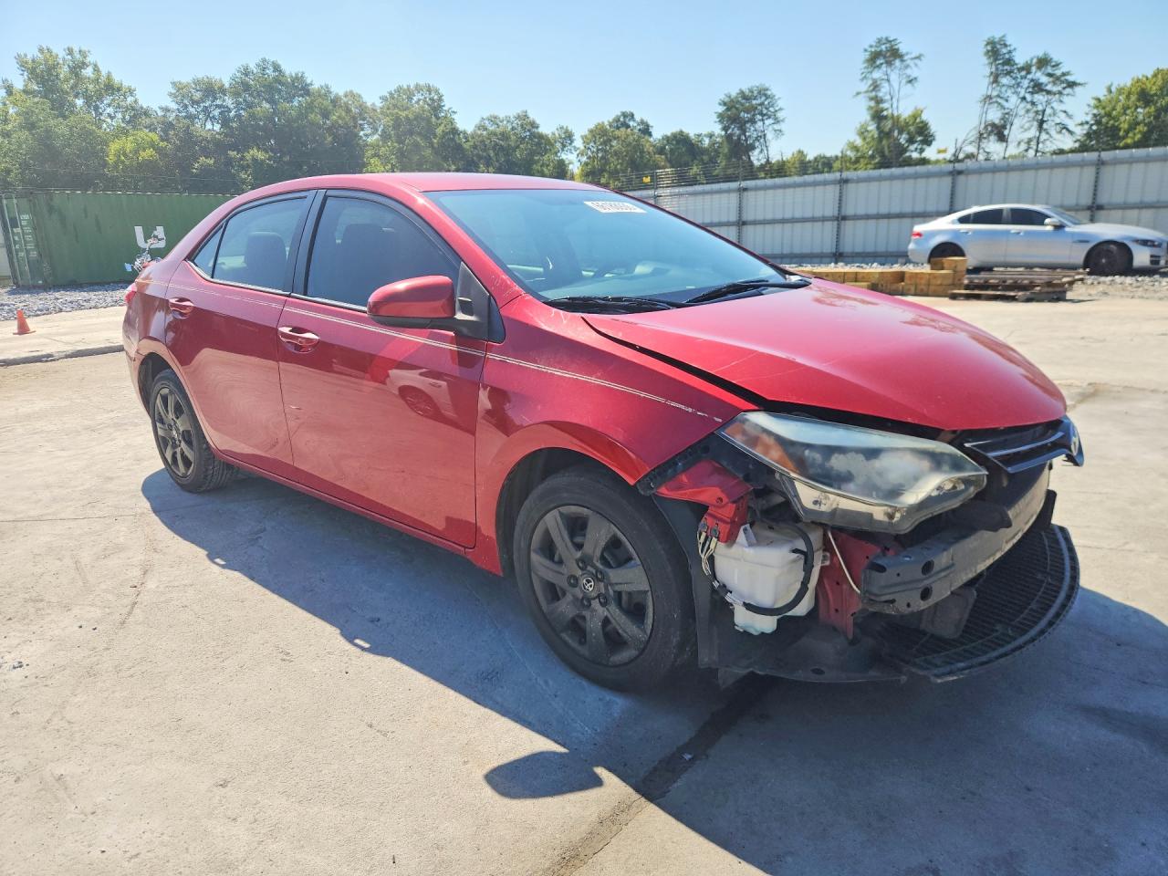2015 Toyota Corolla Le Red vin: 2T1BURHE9FC411834