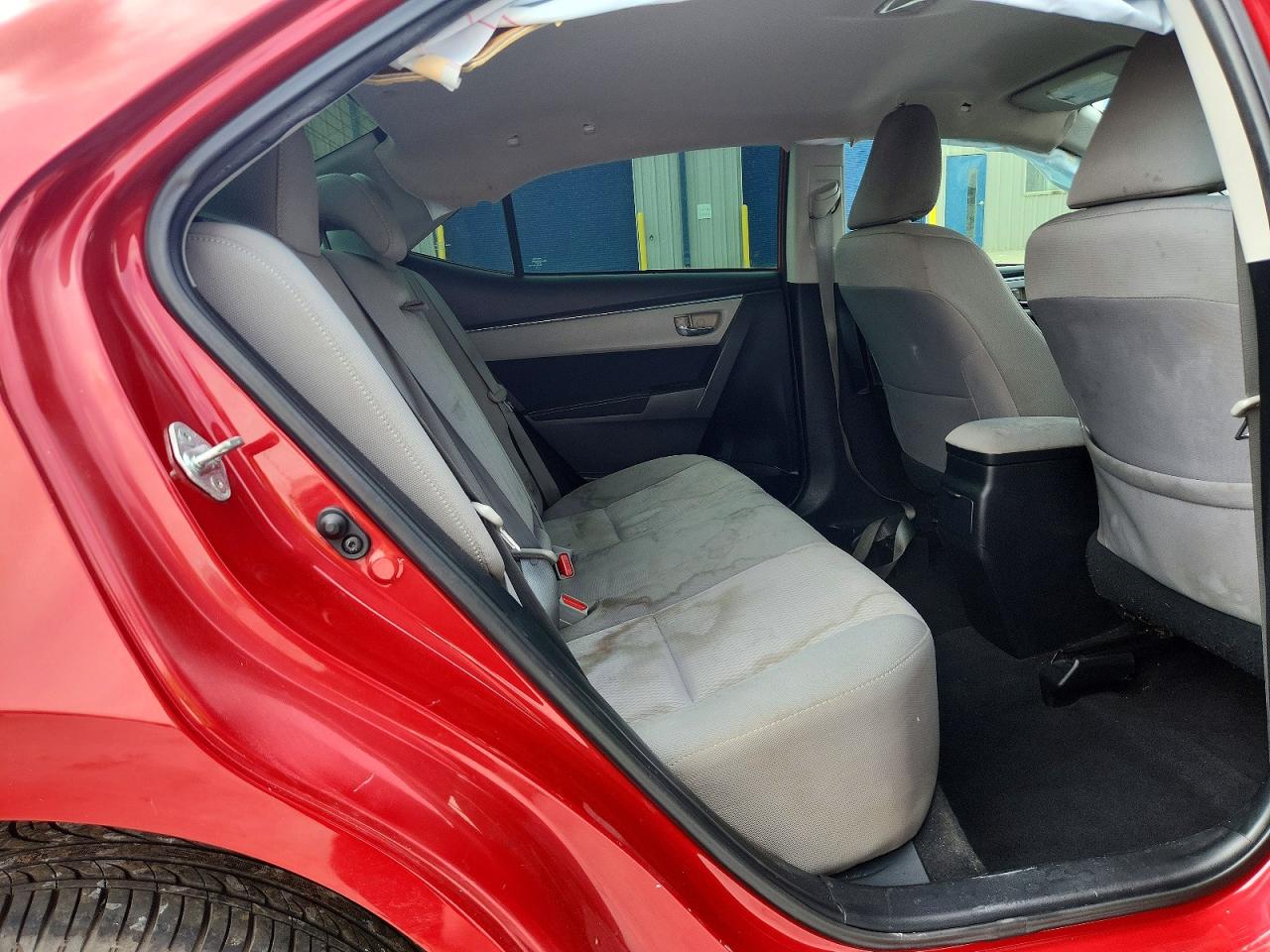 2015 Toyota Corolla Le Red vin: 2T1BURHE9FC412952