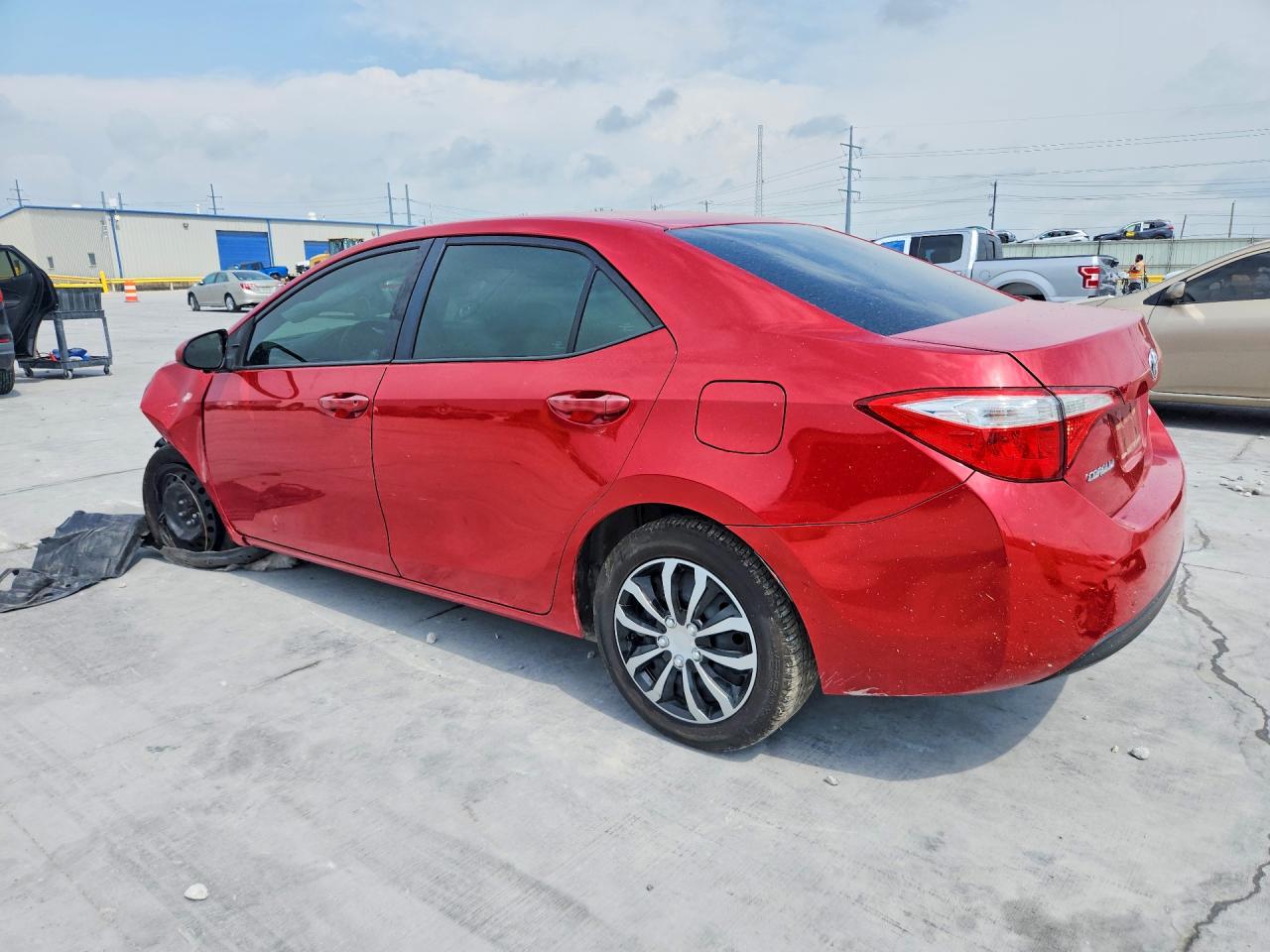 2015 Toyota Corolla Le Red vin: 2T1BURHE9FC412952