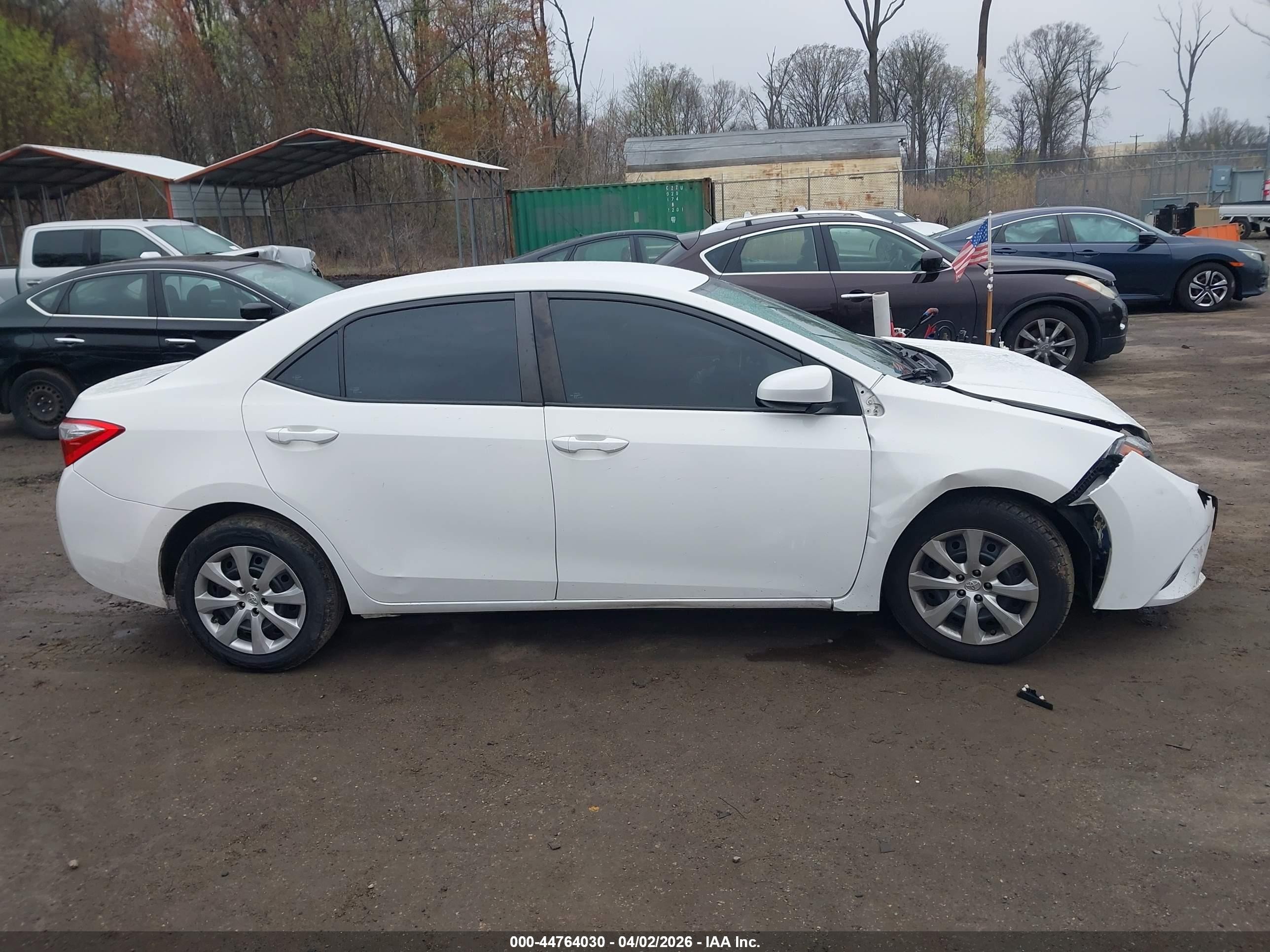 2015 Toyota Corolla Le White vin: 2T1BURHE9FC429766