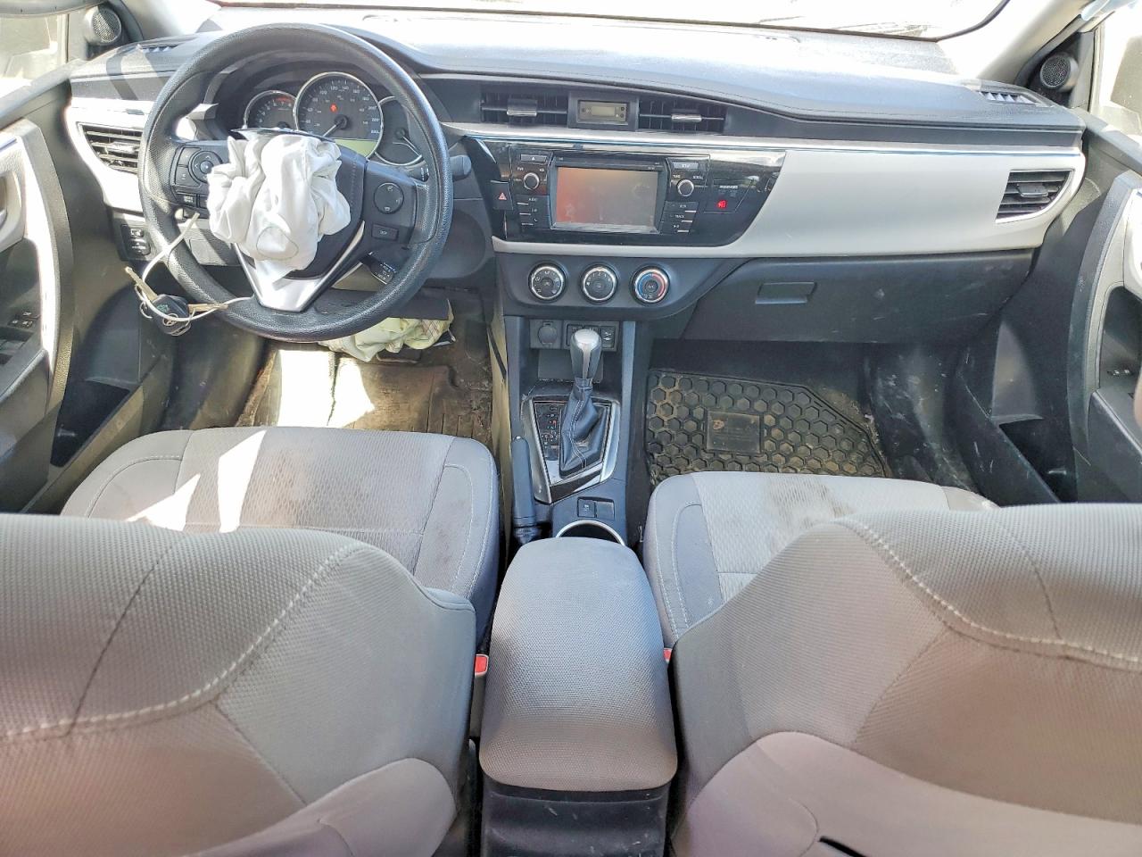 2015 Toyota Corolla L White vin: 2T1BURHE9FC445417