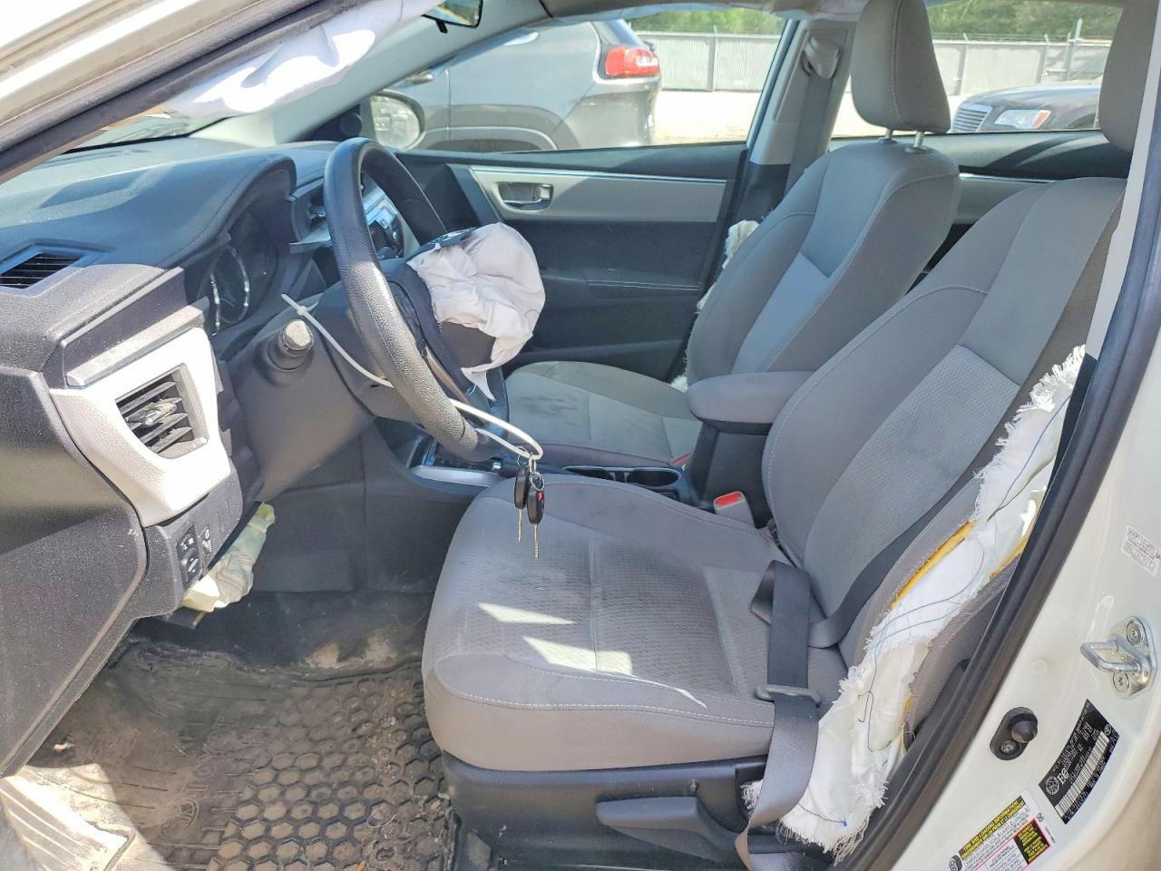 2015 Toyota Corolla L White vin: 2T1BURHE9FC445417
