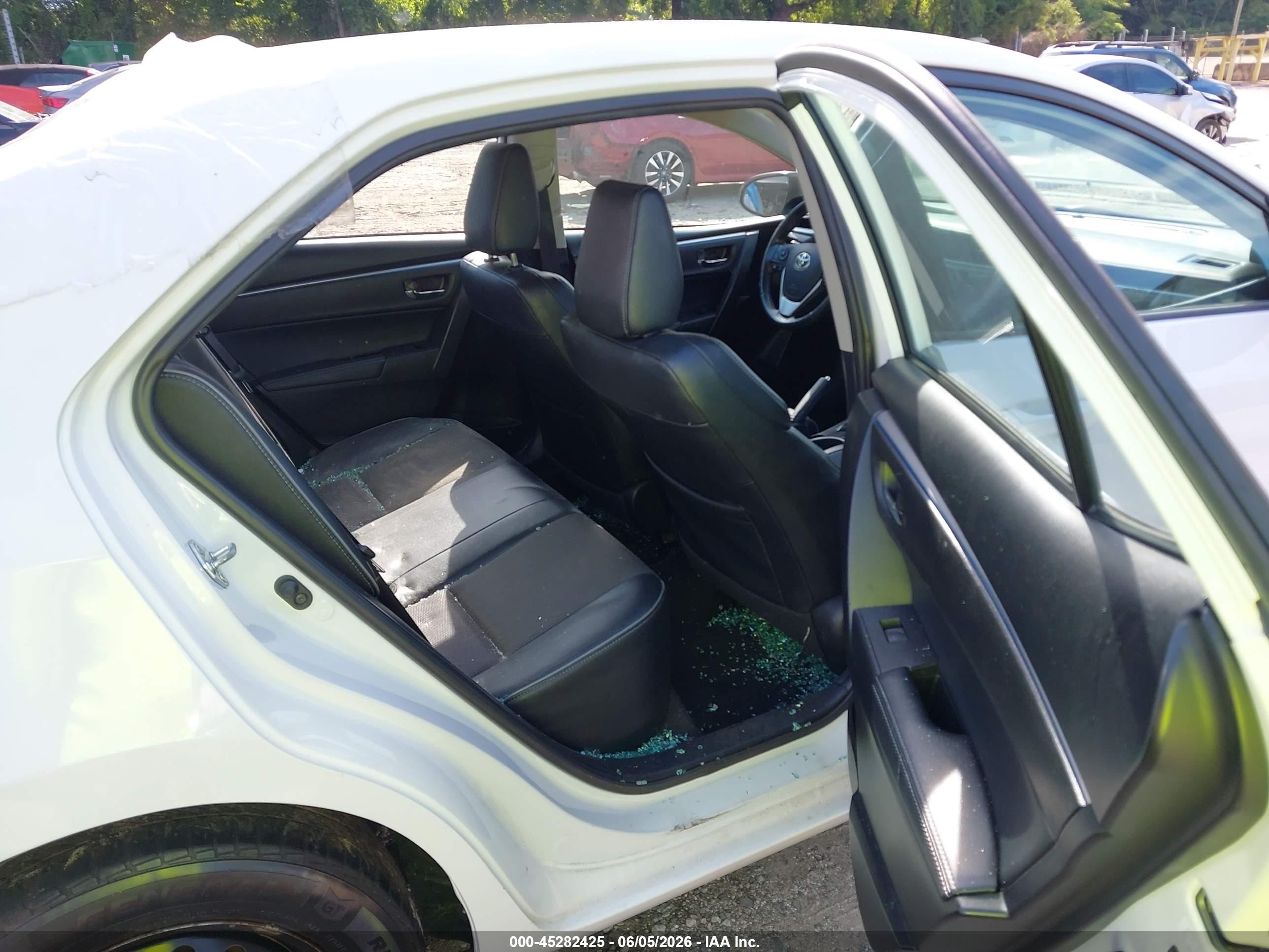 2015 Toyota Corolla S Plus White vin: 2T1BURHE9FC451895