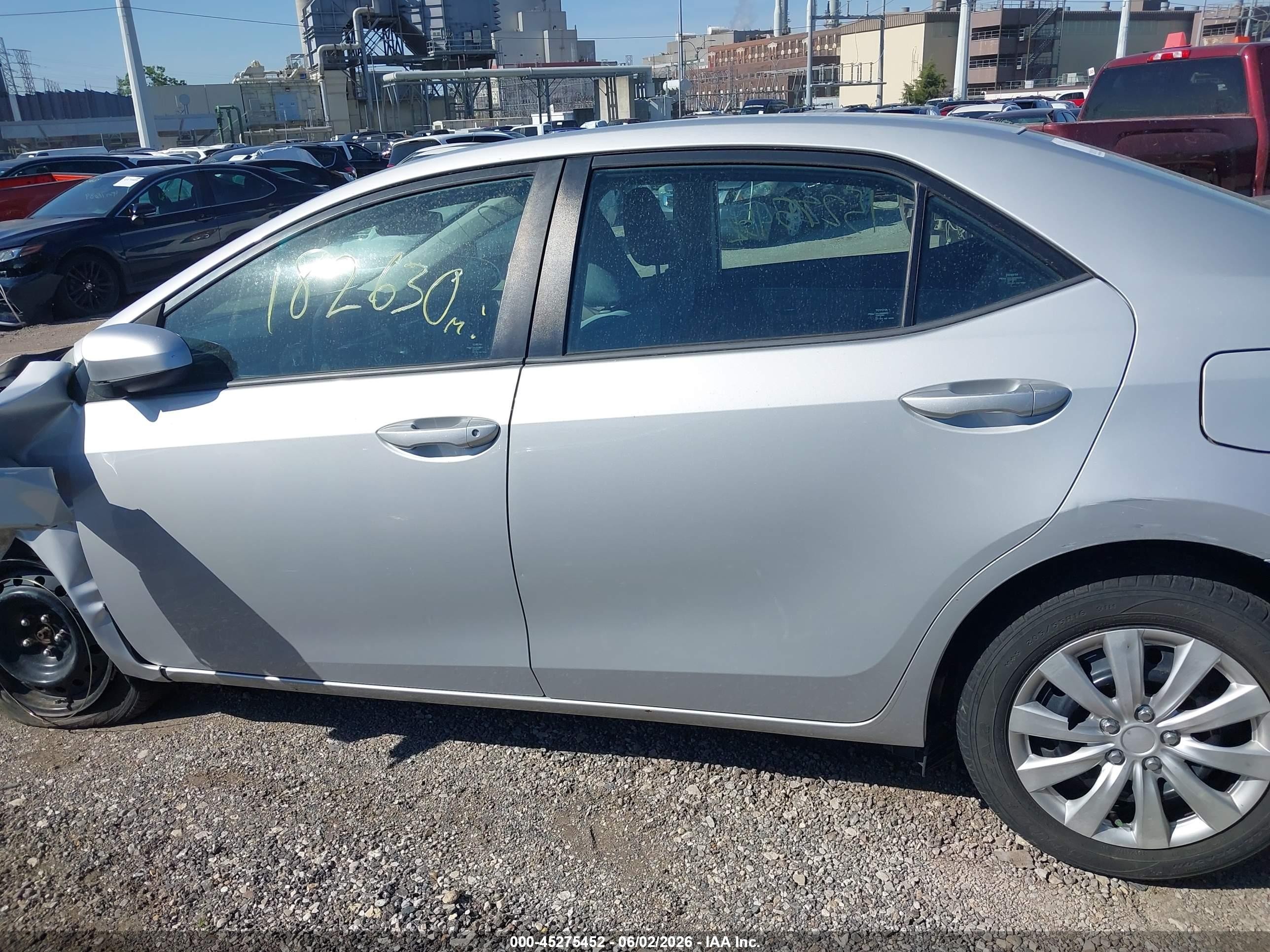 2015 Toyota Corolla Le Silver vin: 2T1BURHE9FC457714