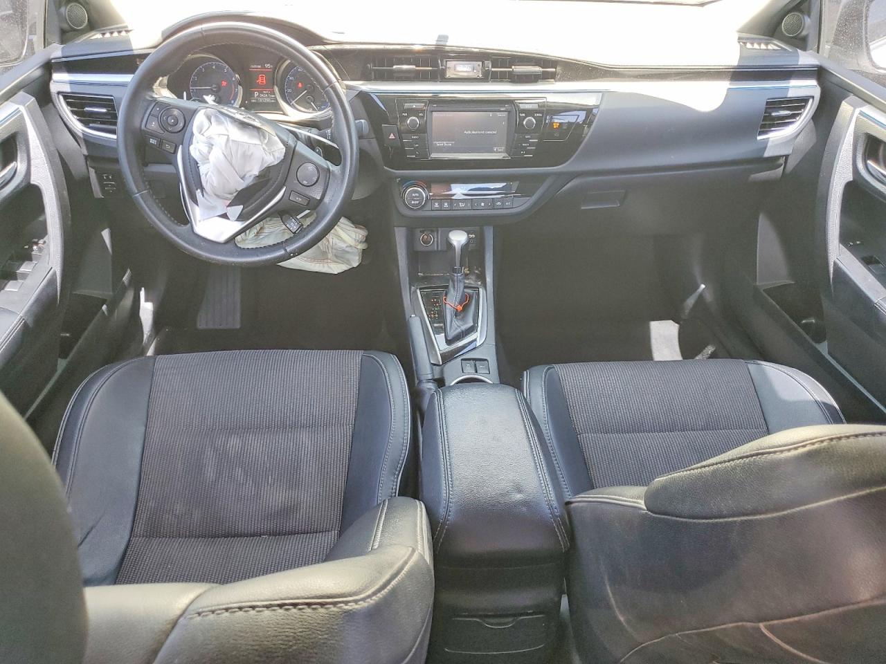 2015 Toyota Corolla S Plus Белый vin: 2T1BURHE9FC469166