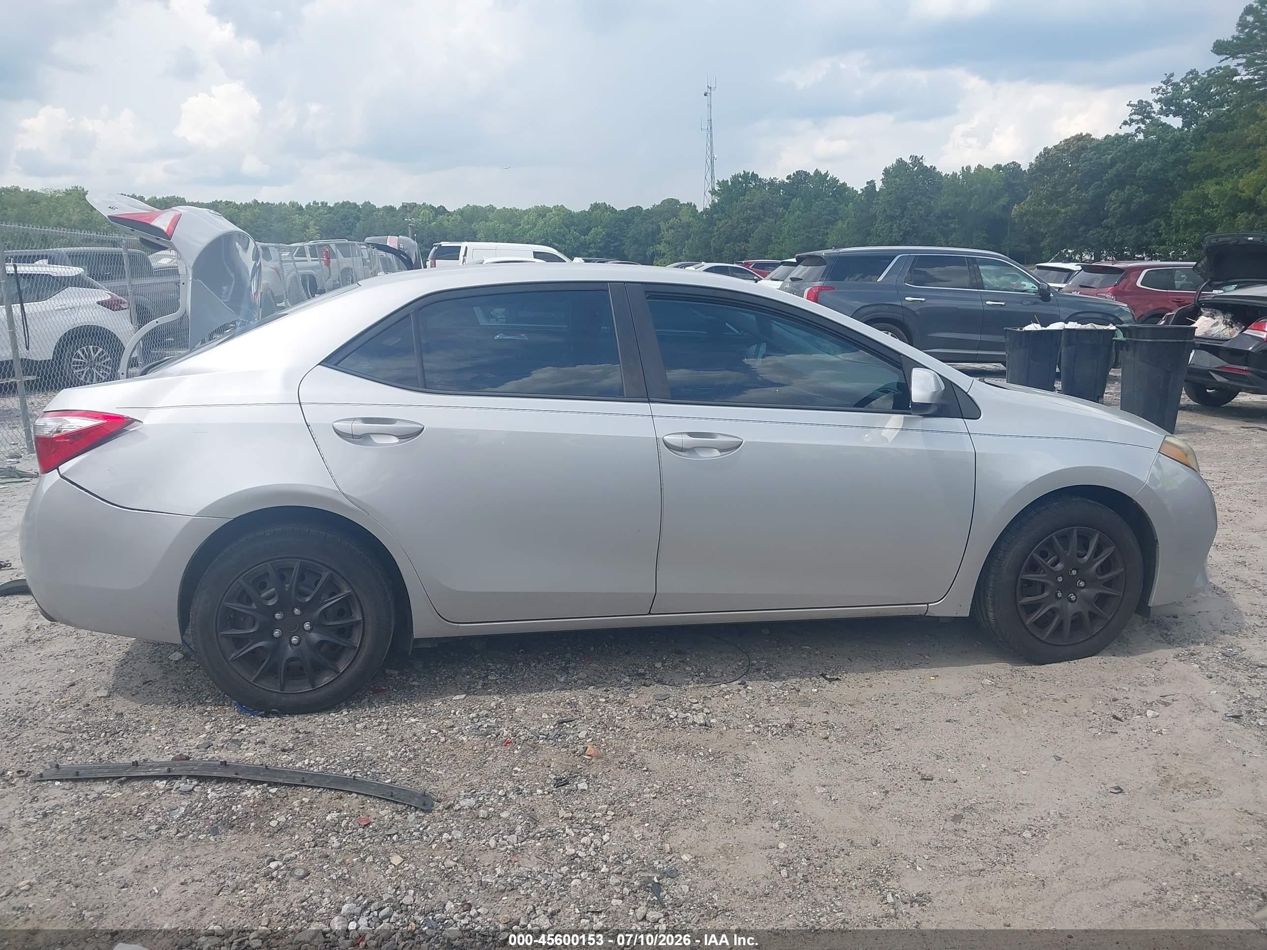 2015 Toyota Corolla Le Silver vin: 2T1BURHE9FC476389