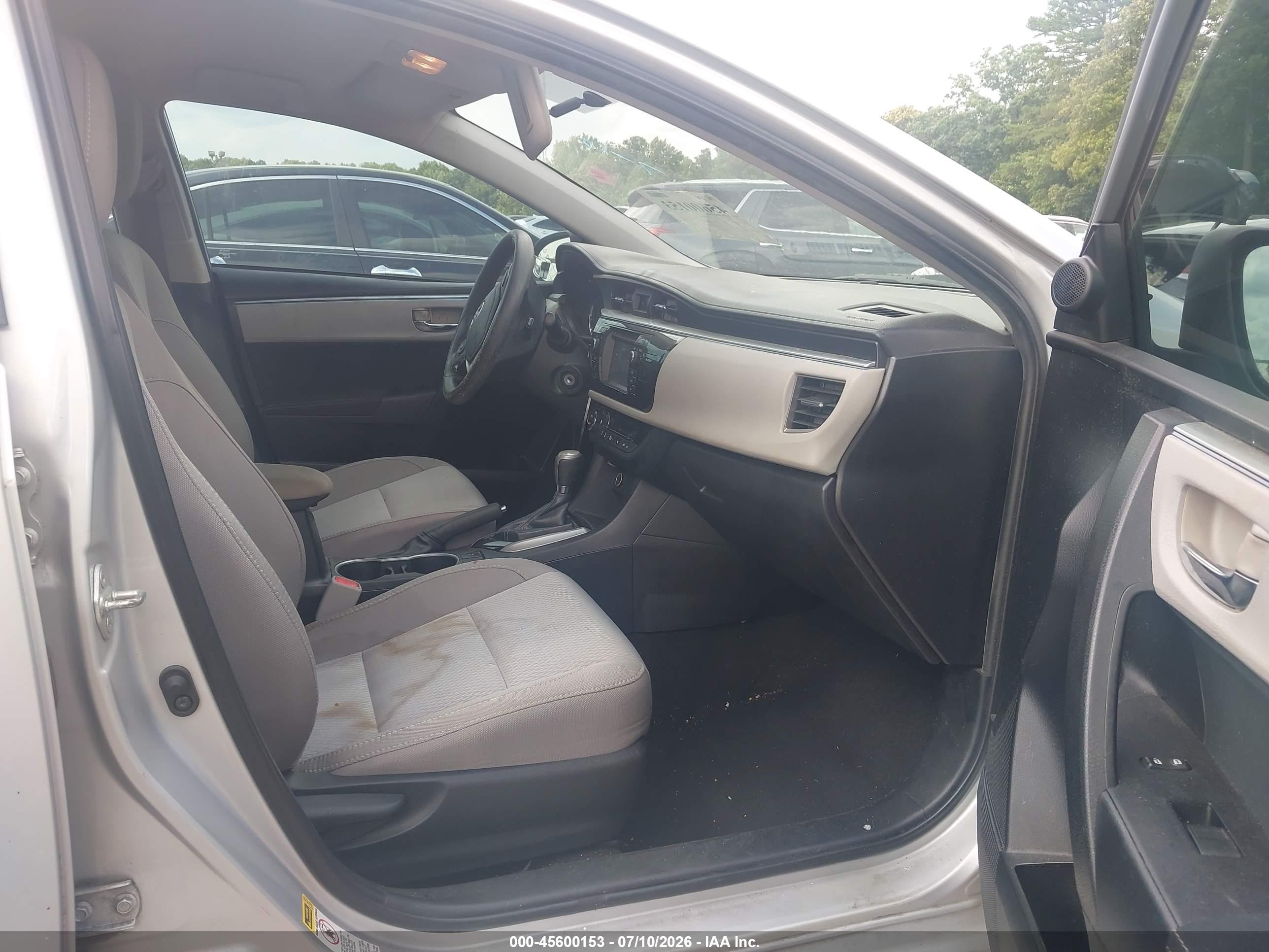 2015 Toyota Corolla Le Silver vin: 2T1BURHE9FC476389