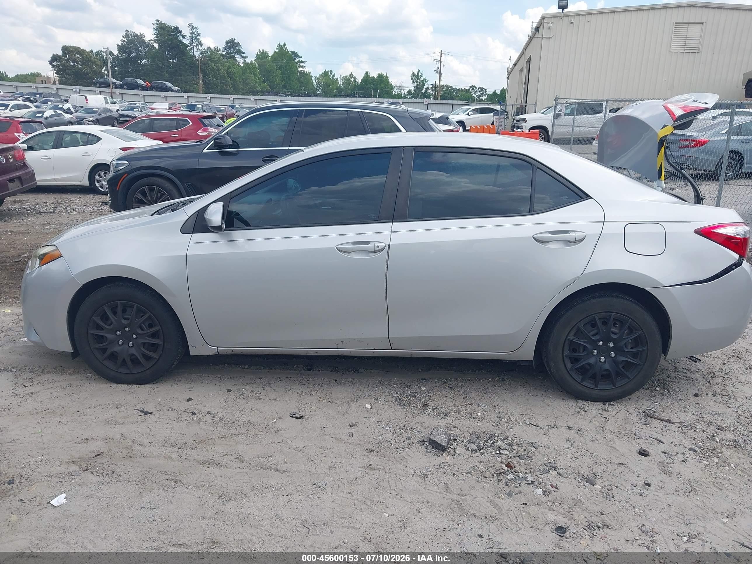 2015 Toyota Corolla Le Silver vin: 2T1BURHE9FC476389