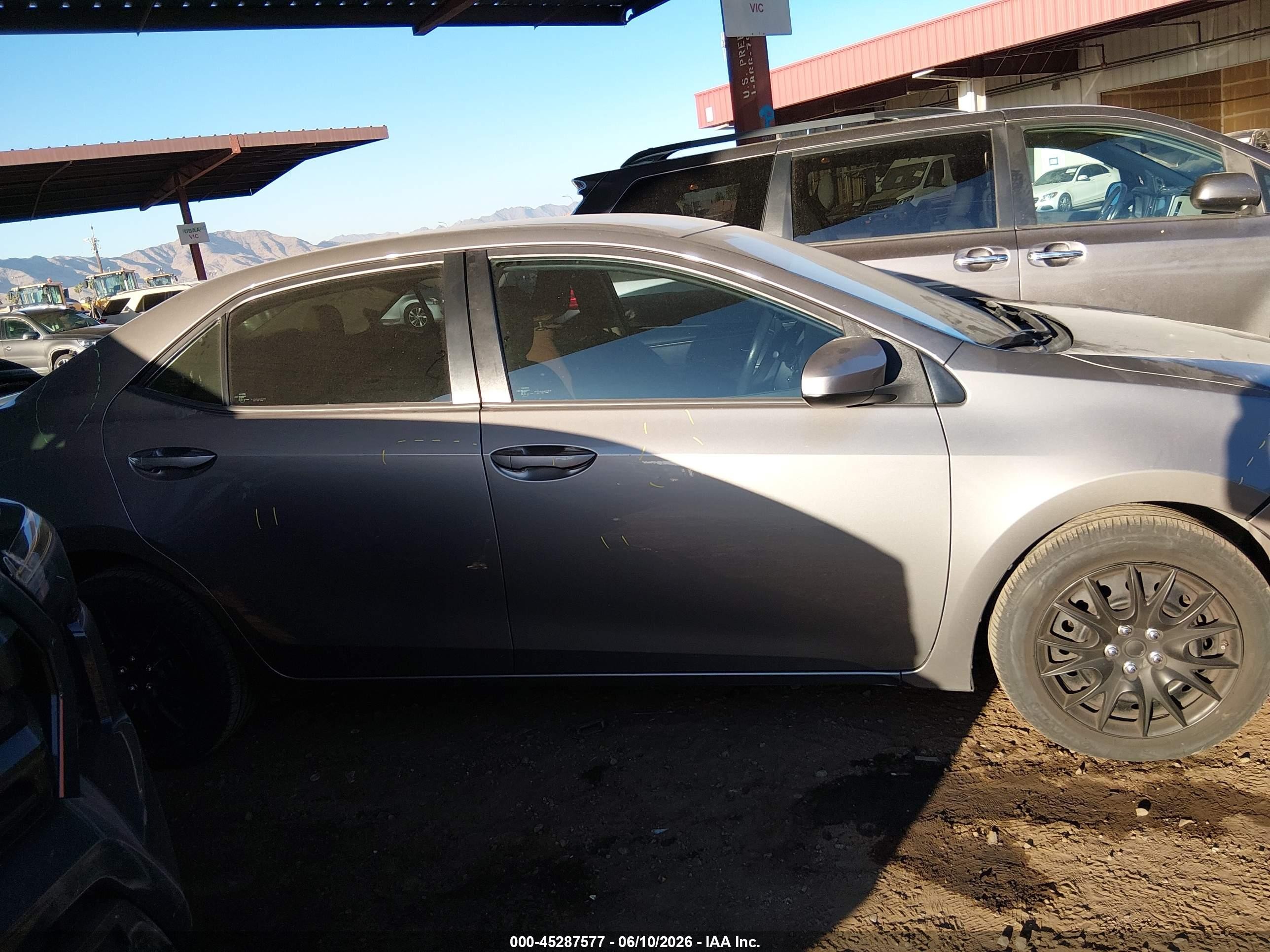 2016 Toyota Corolla Le Gray vin: 2T1BURHE9GC538861